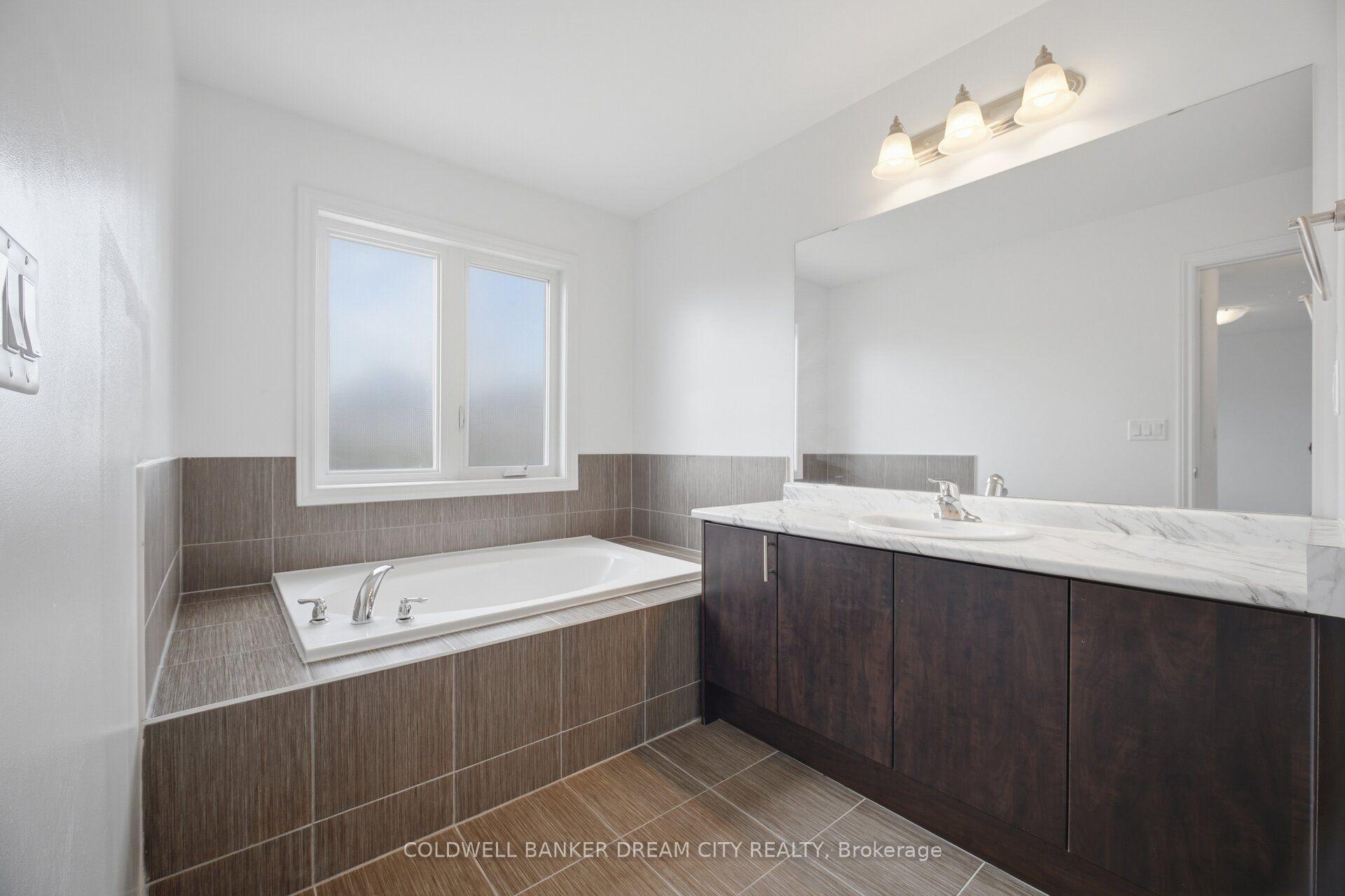 Photo 25 of 420 Vandusen Avenue, Southgate — HOMEH