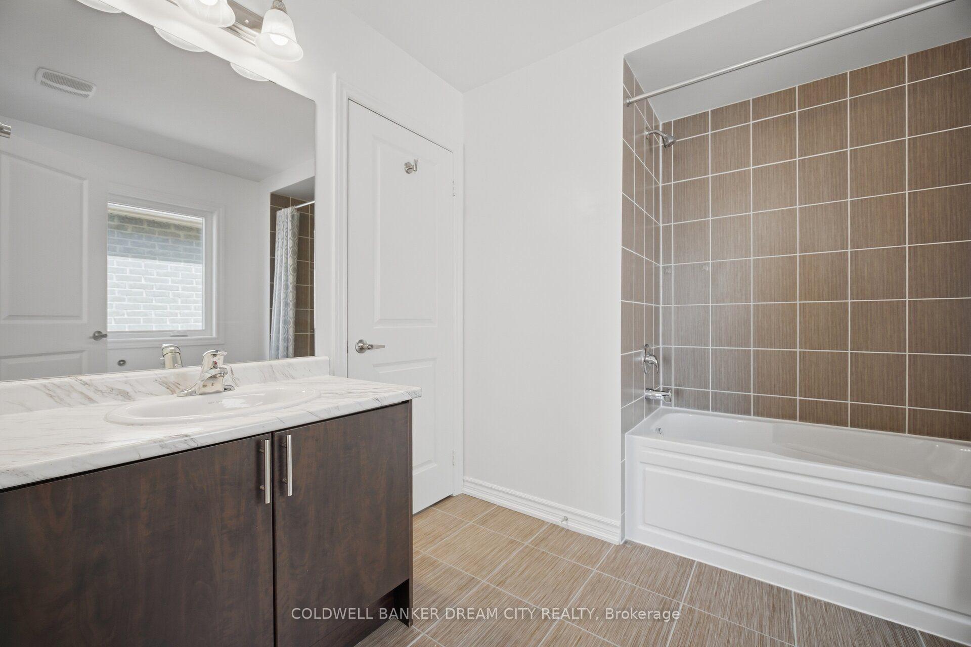 Photo 30 of 420 Vandusen Avenue, Southgate — HOMEH