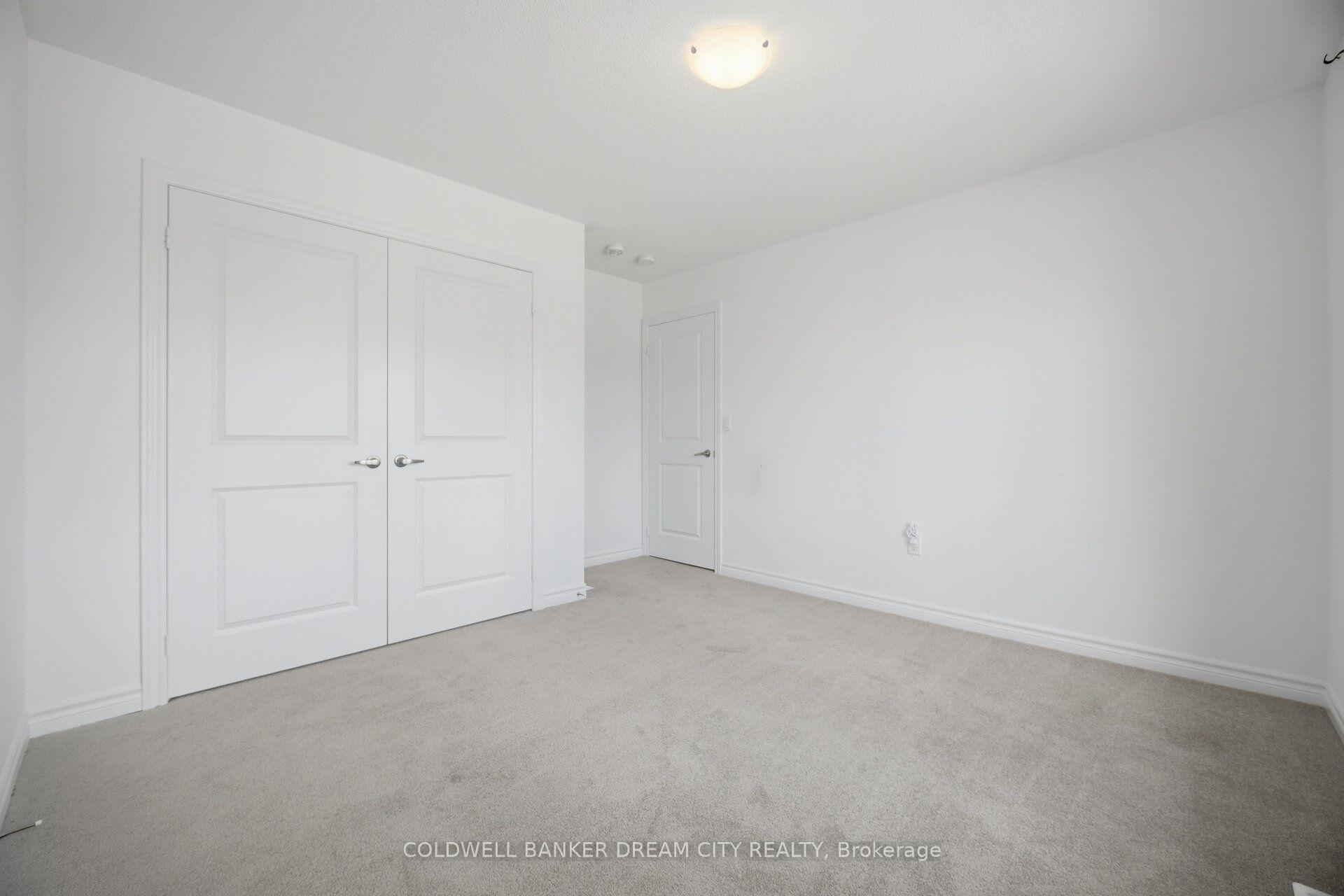 Photo 32 of 420 Vandusen Avenue, Southgate — HOMEH