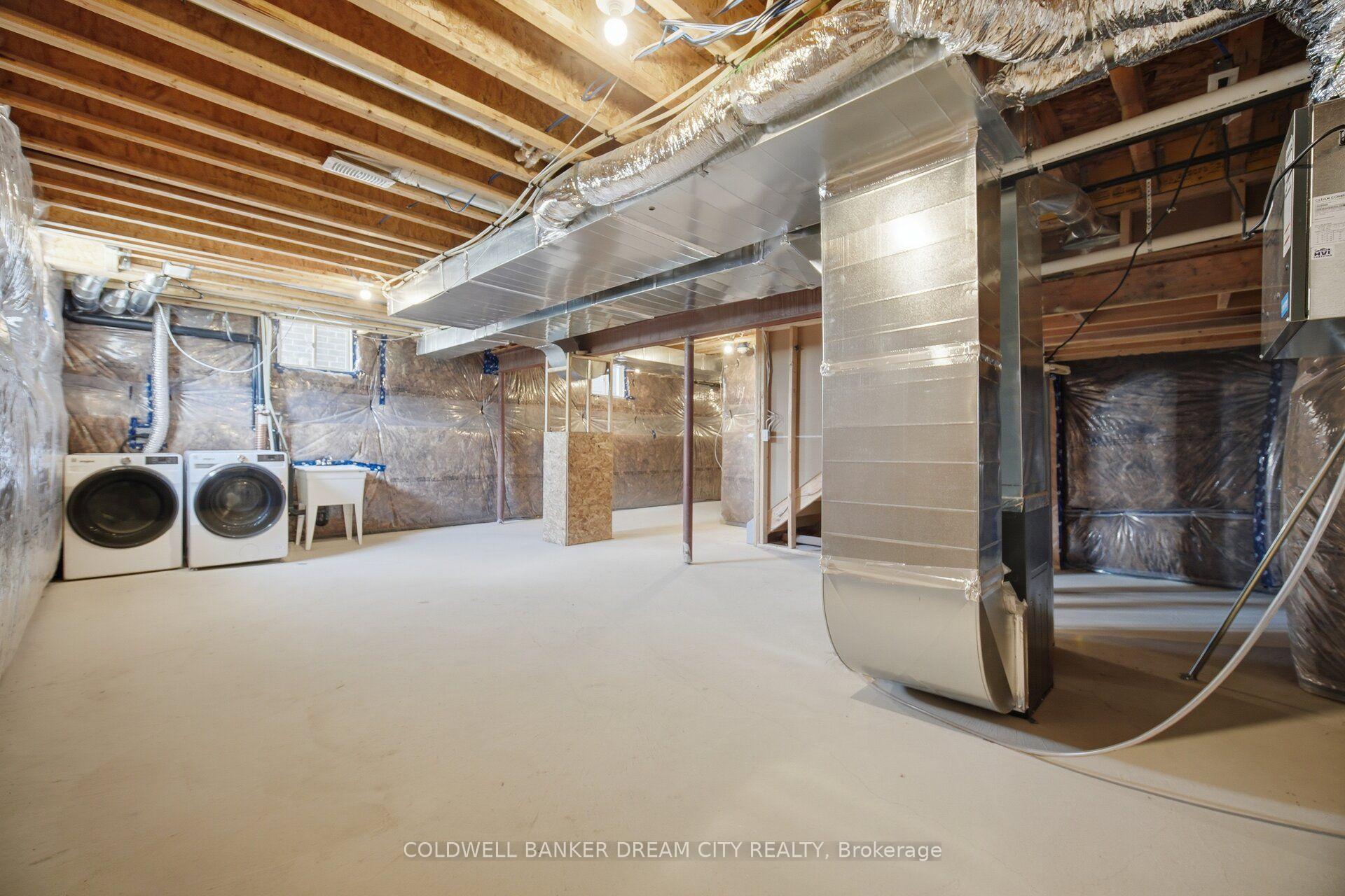 Photo 35 of 420 Vandusen Avenue, Southgate — HOMEH