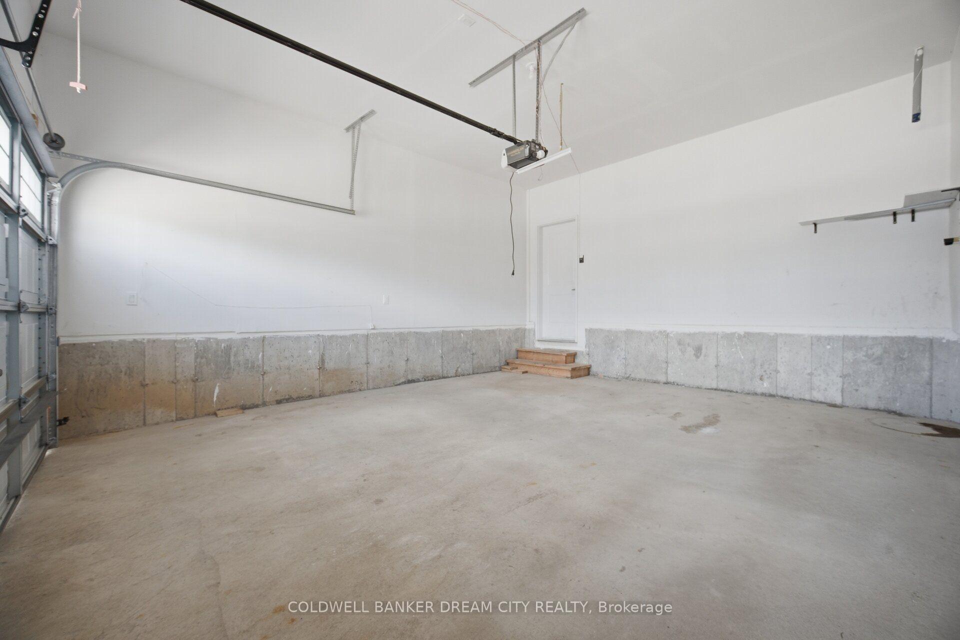 Photo 41 of 420 Vandusen Avenue, Southgate — HOMEH