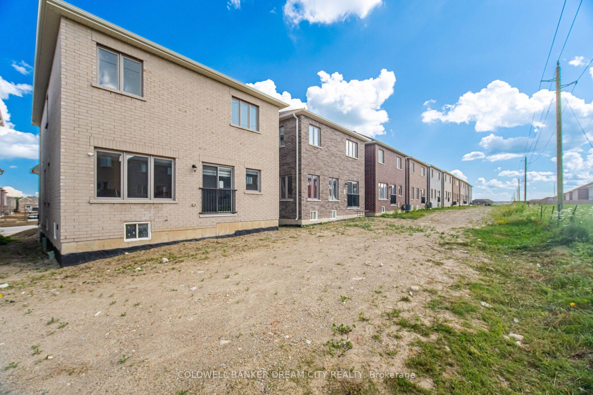 Photo 43 of 420 Vandusen Avenue, Southgate — HOMEH