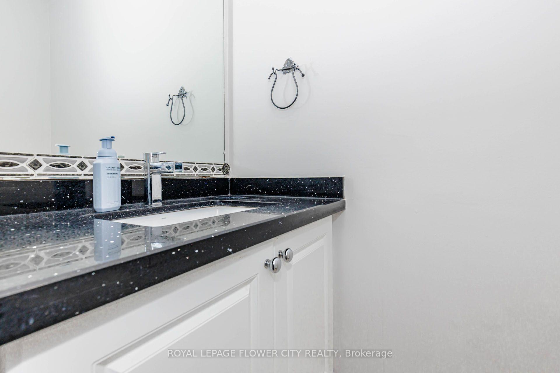 Photo 18 of 14 Canarvan Court, Brampton, Fletcher's Creek South — HOMEH