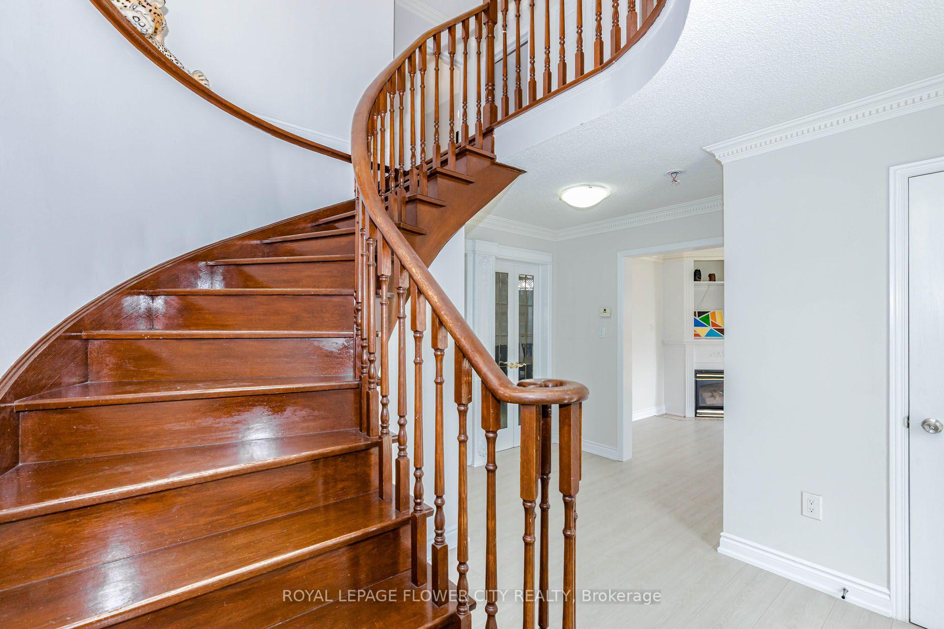 Photo 20 of 14 Canarvan Court, Brampton, Fletcher's Creek South — HOMEH