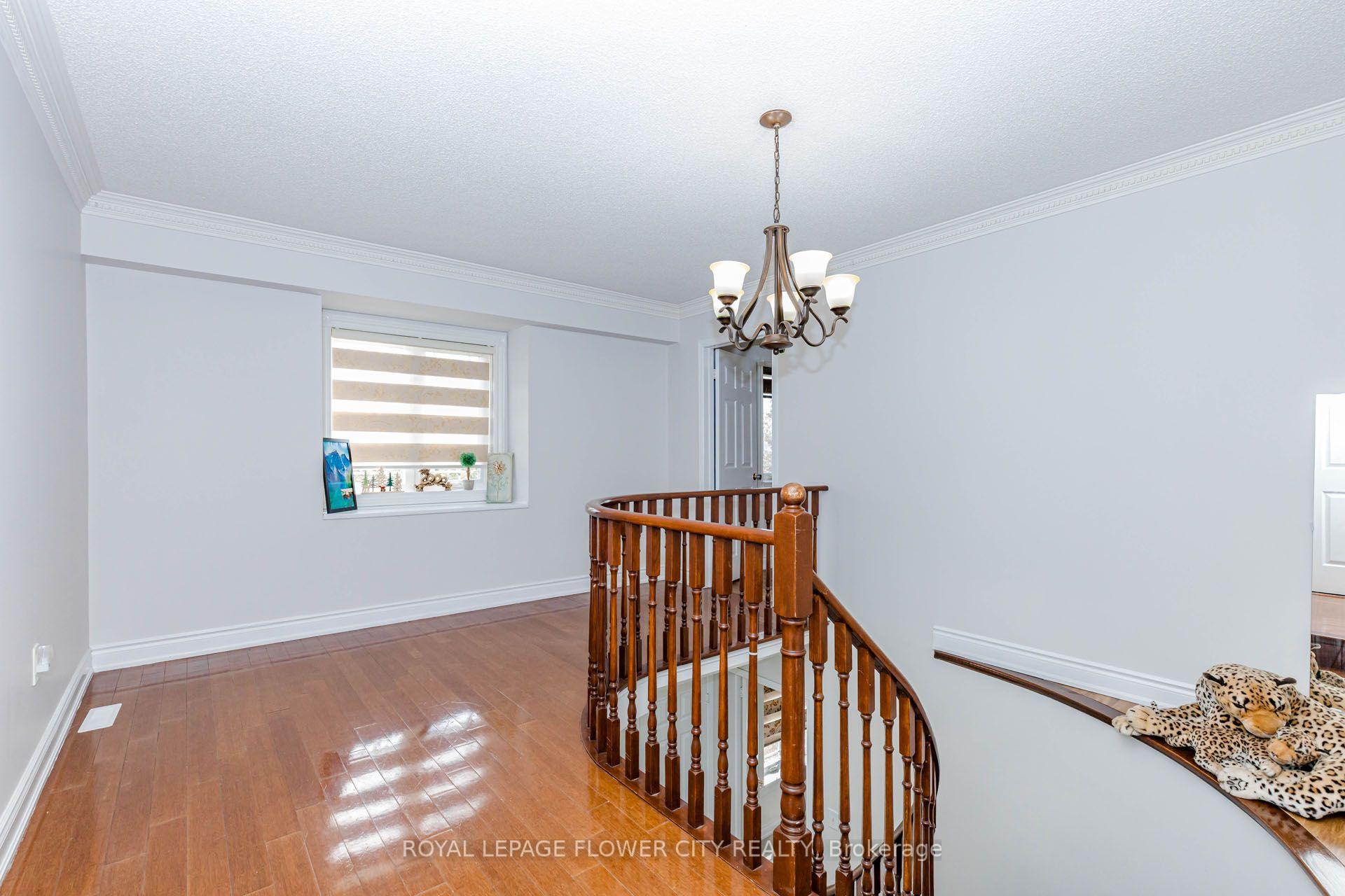 Photo 21 of 14 Canarvan Court, Brampton, Fletcher's Creek South — HOMEH