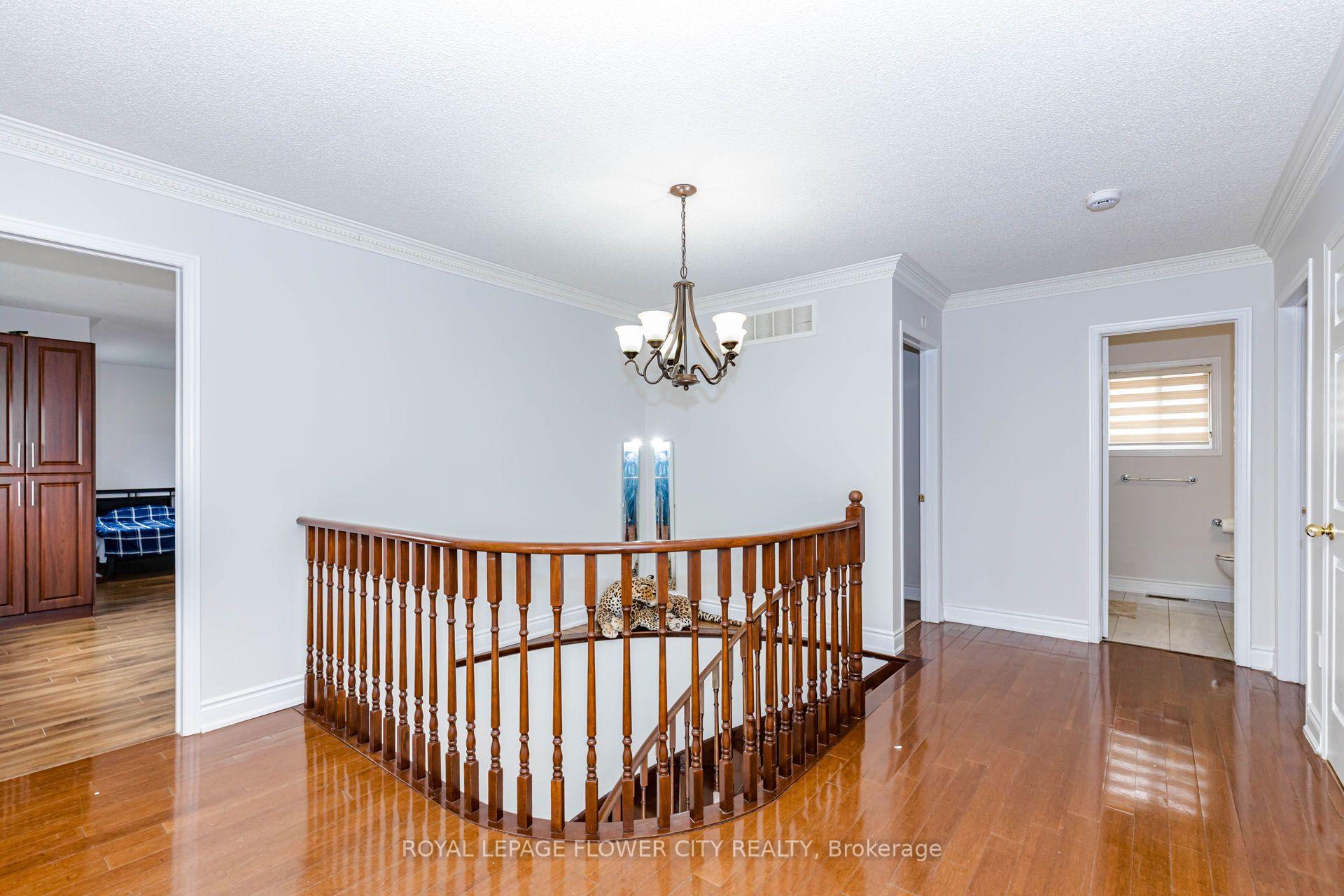 Photo 22 of 14 Canarvan Court, Brampton, Fletcher's Creek South — HOMEH