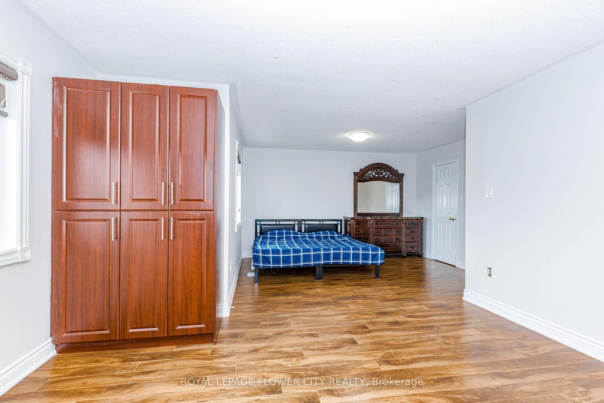 Photo 23 of 14 Canarvan Court, Brampton, Fletcher's Creek South — HOMEH