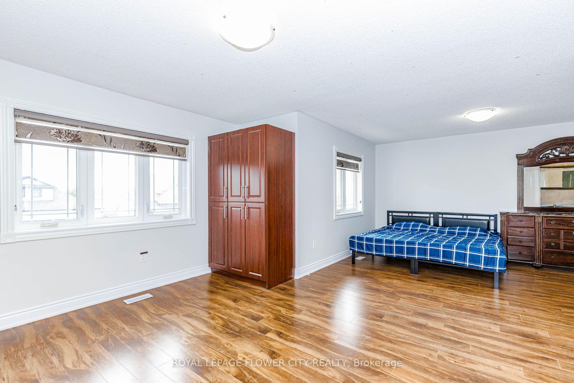 Photo 24 of 14 Canarvan Court, Brampton, Fletcher's Creek South — HOMEH