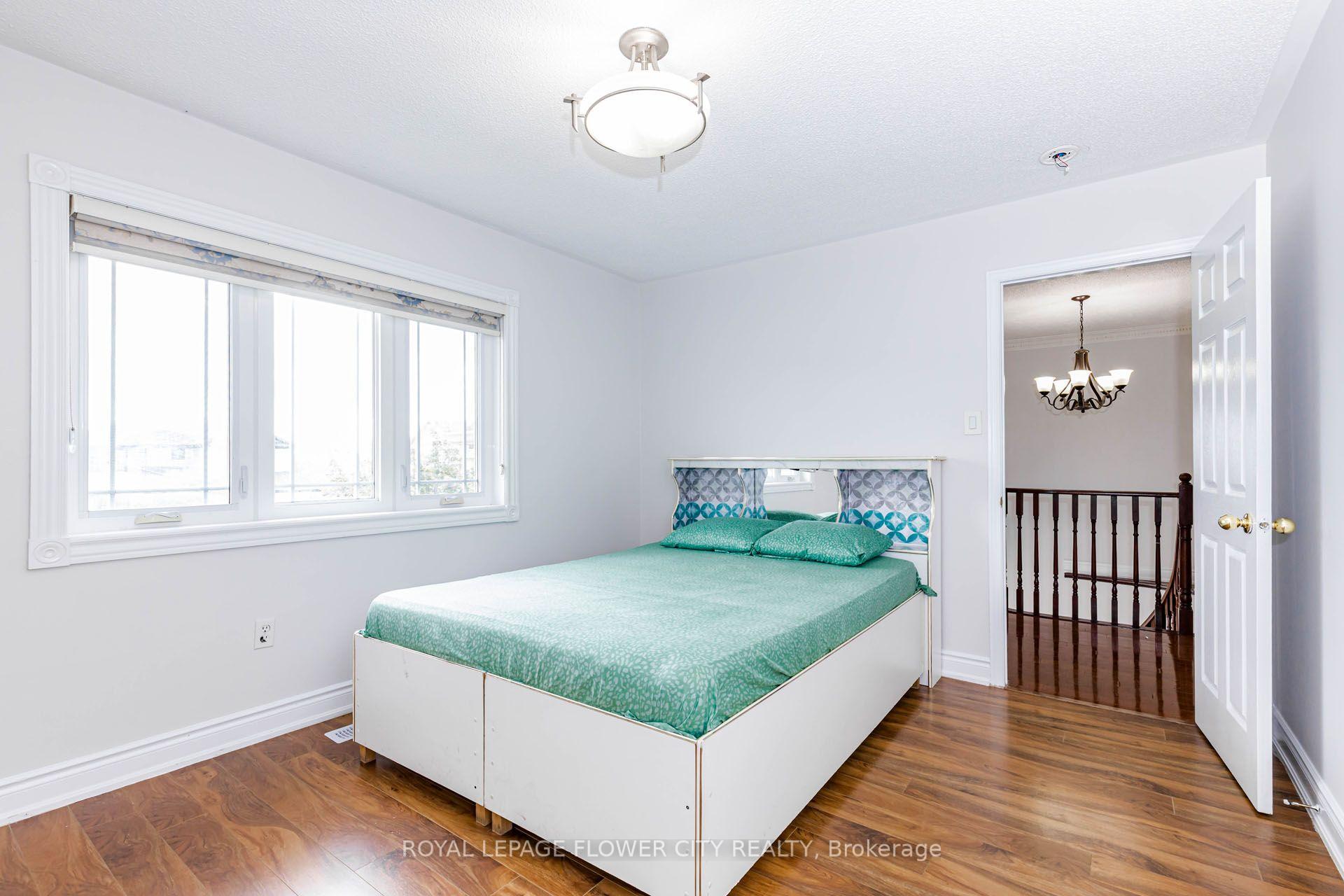 Photo 33 of 14 Canarvan Court, Brampton, Fletcher's Creek South — HOMEH