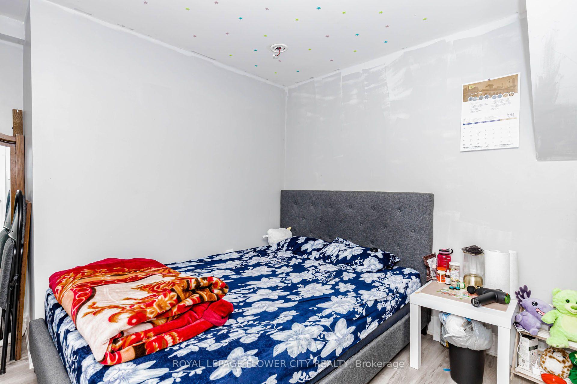 Photo 44 of 14 Canarvan Court, Brampton, Fletcher's Creek South — HOMEH