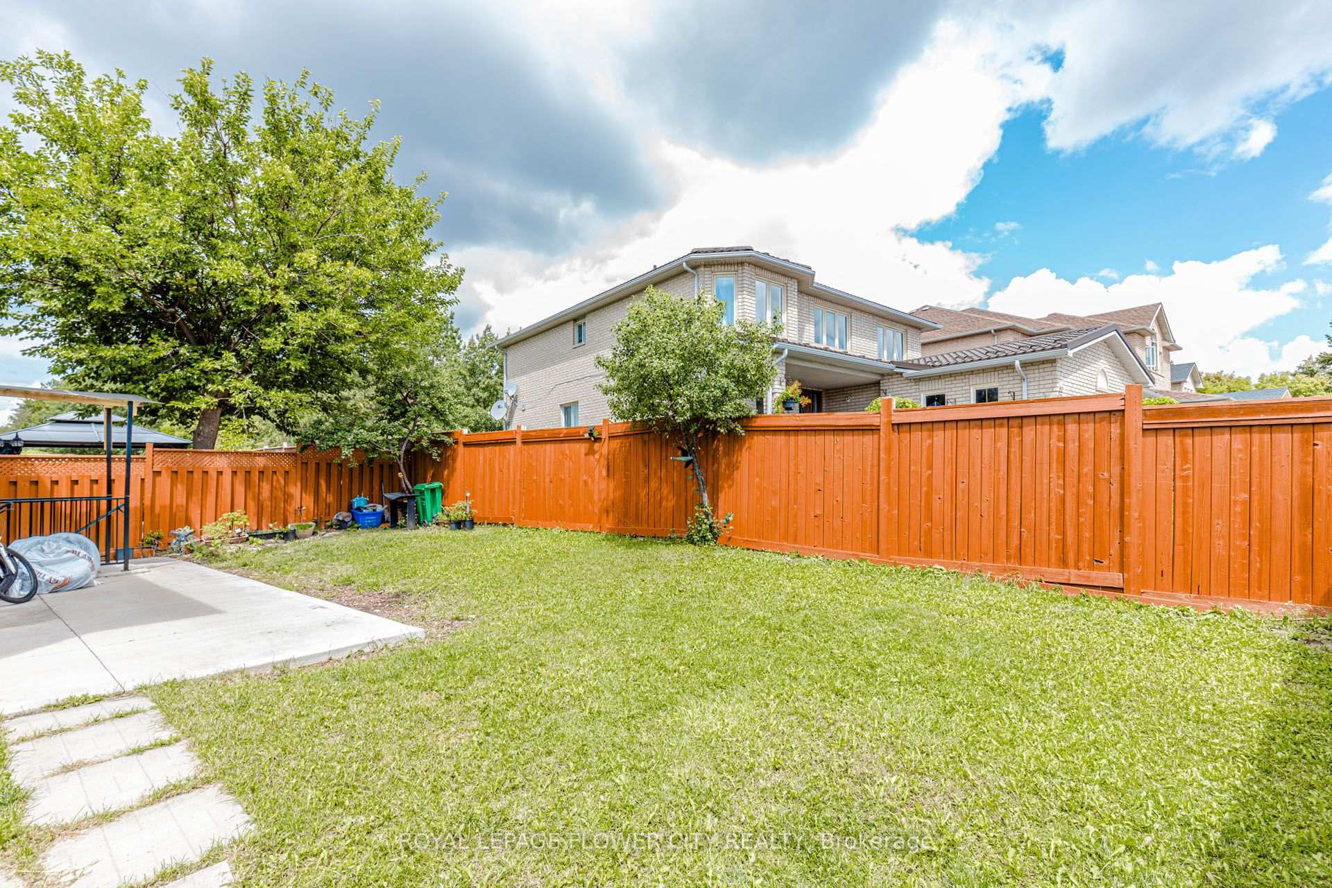 Photo 45 of 14 Canarvan Court, Brampton, Fletcher's Creek South — HOMEH
