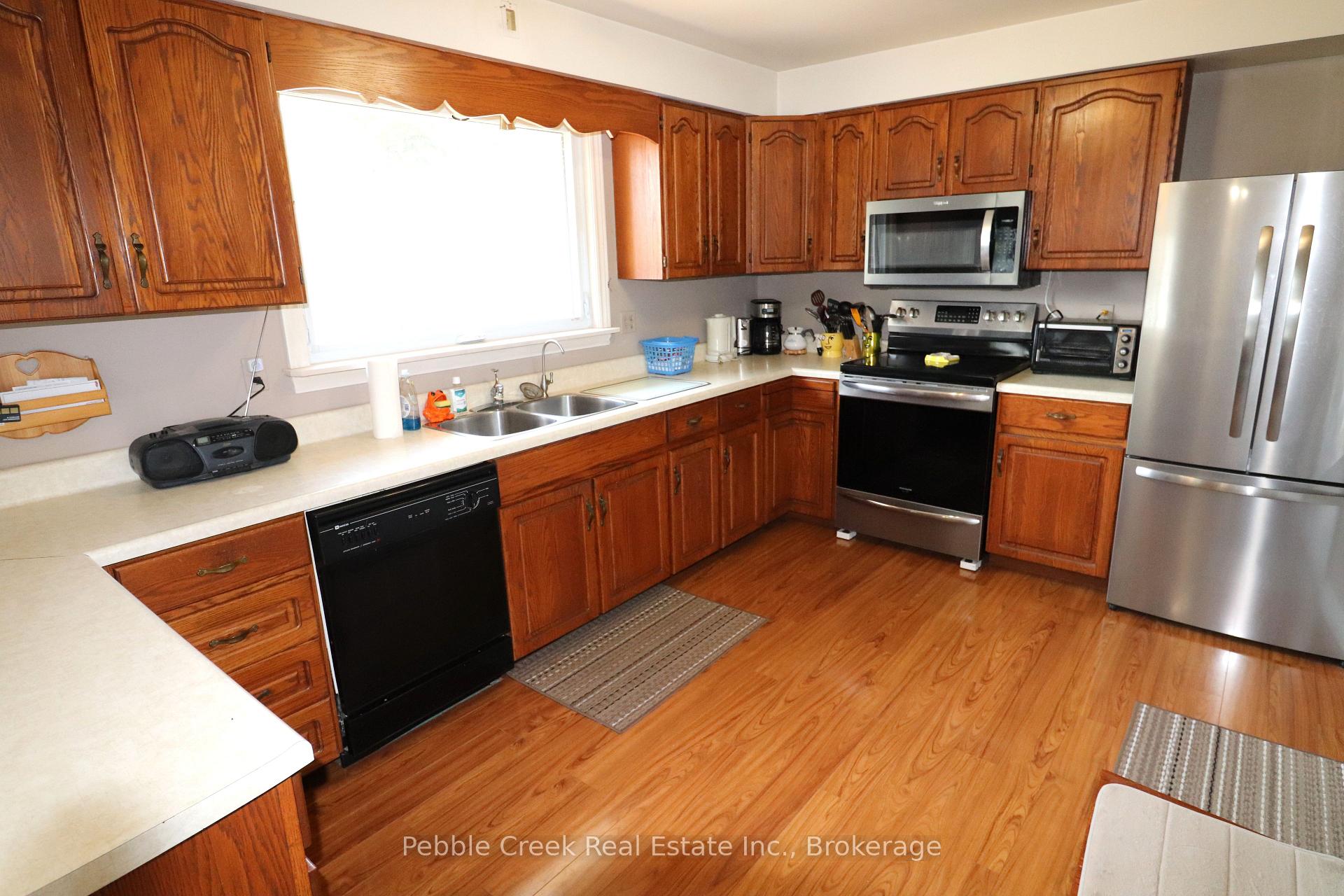 Photo 8 of 79927 Orchard Line, Central Huron, Goderich — HOMEH