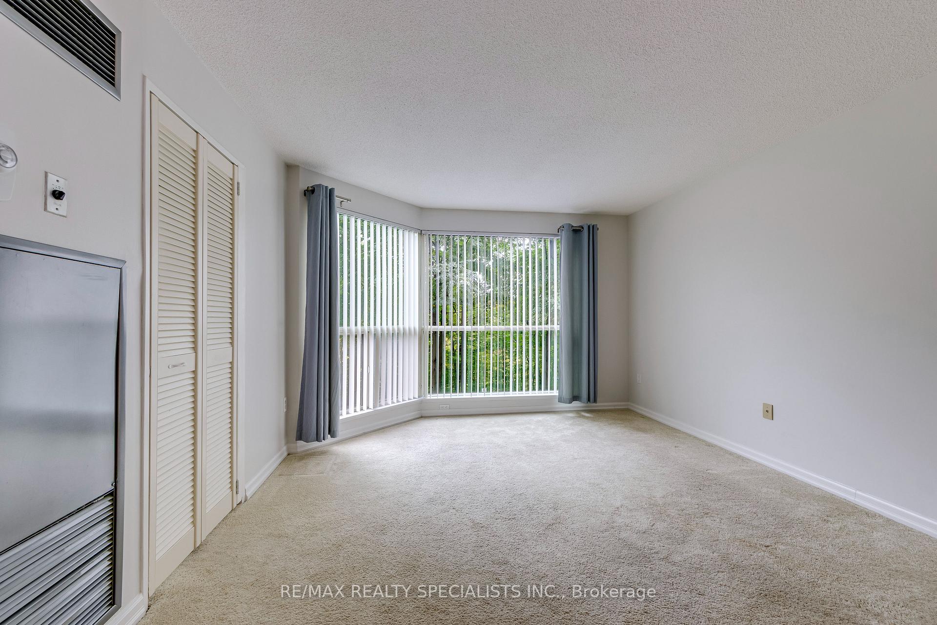 Photo 26 of Unit 212, 2155 Burnhamthorpe Road W, Mississauga, Erin Mills — HOMEH