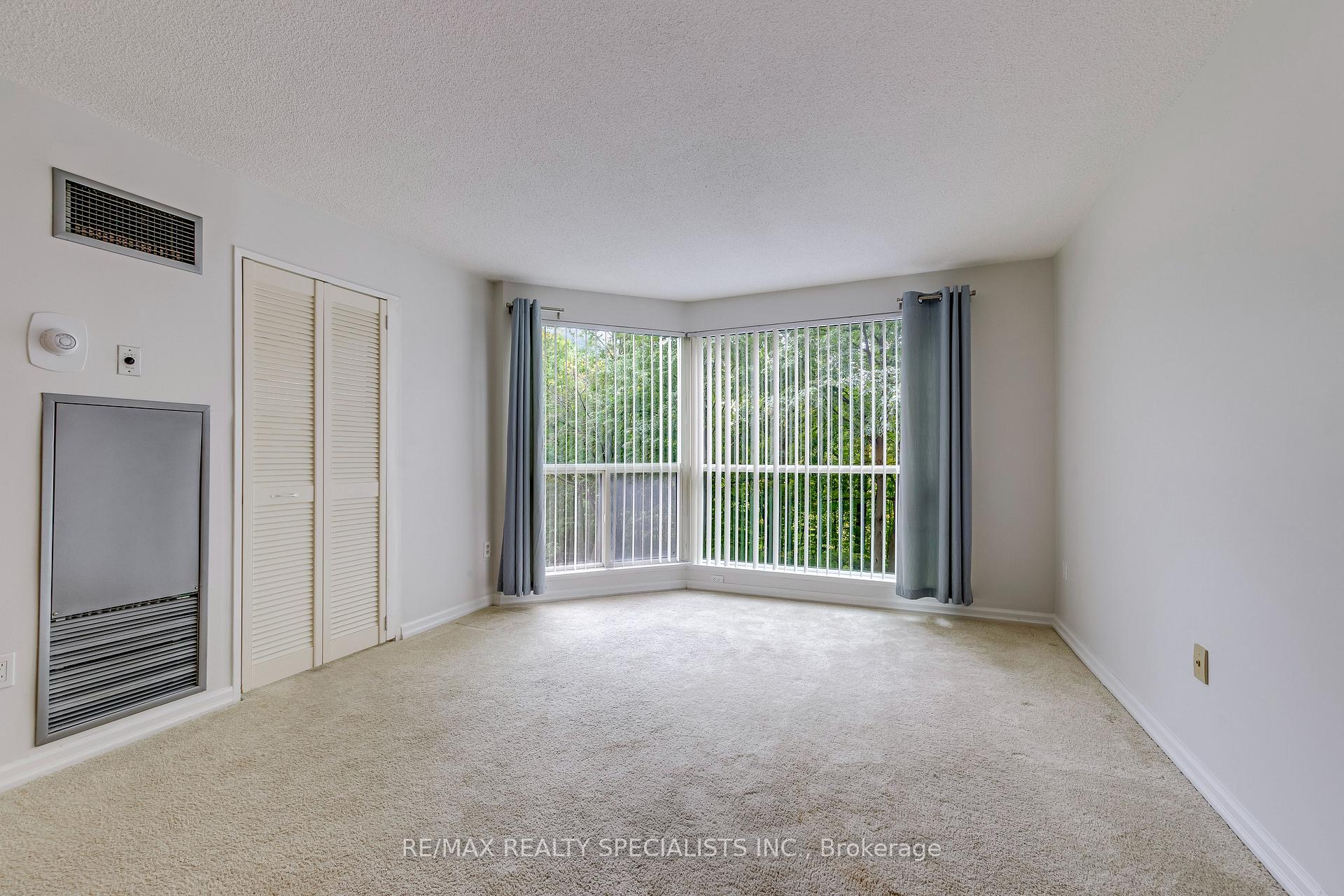 Photo 21 of Unit 212, 2155 Burnhamthorpe Road W, Mississauga, Erin Mills — HOMEH