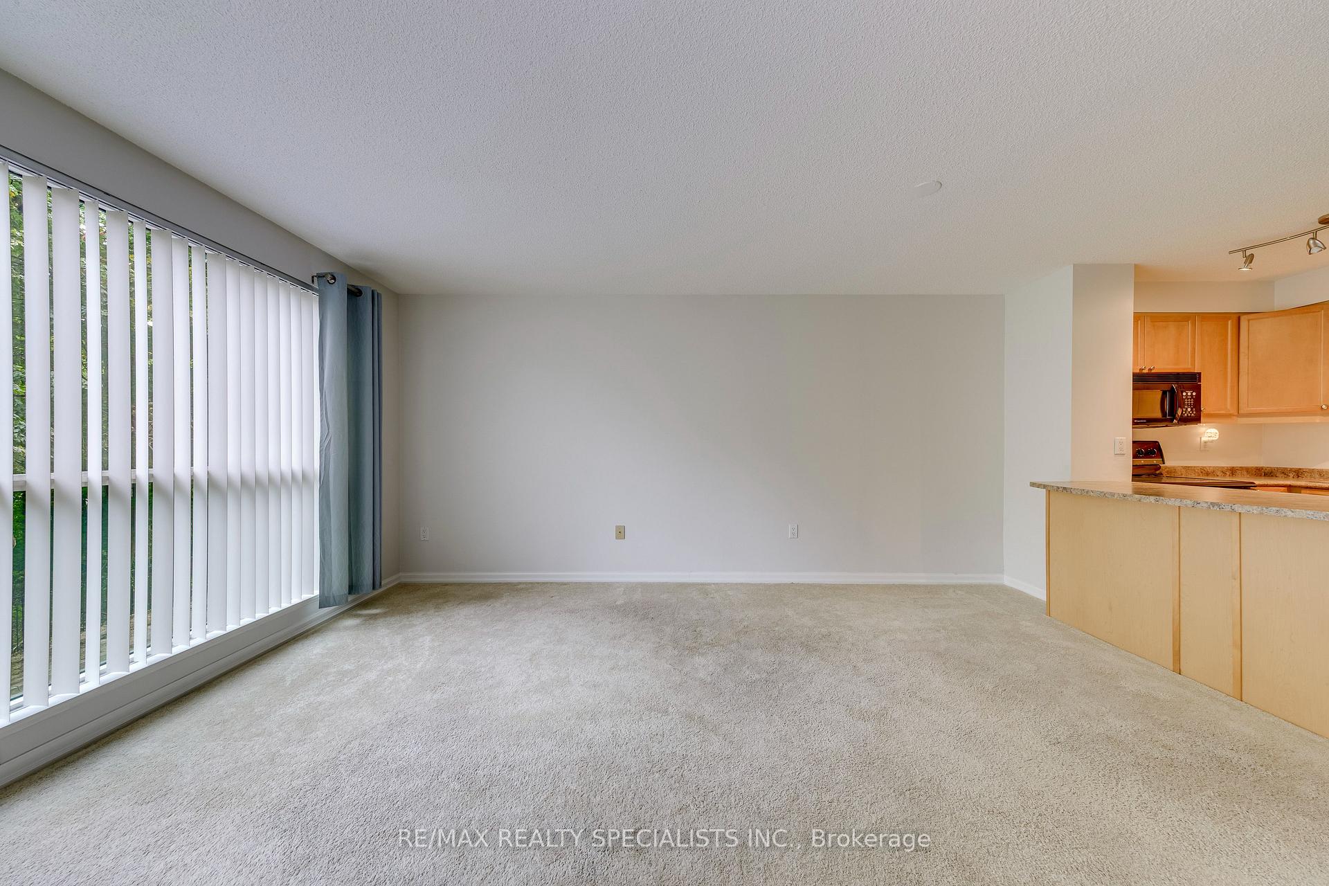 Photo 28 of Unit 212, 2155 Burnhamthorpe Road W, Mississauga, Erin Mills — HOMEH