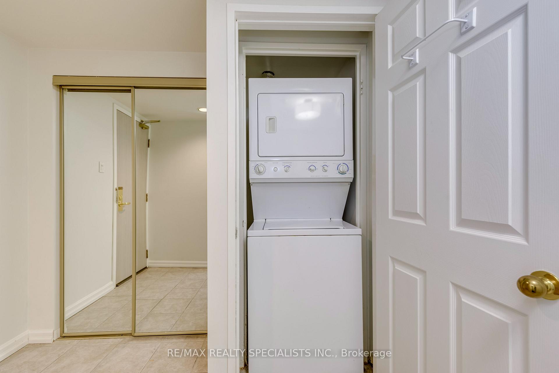 Photo 39 of Unit 212, 2155 Burnhamthorpe Road W, Mississauga, Erin Mills — HOMEH