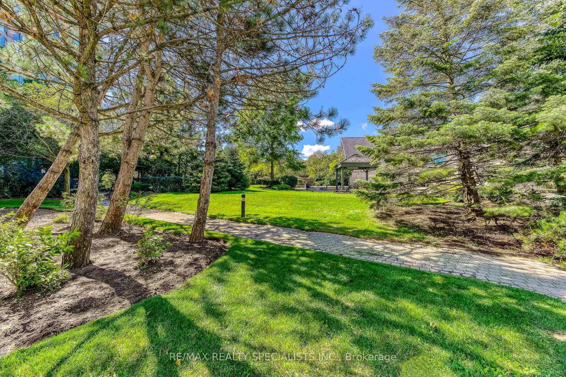 Photo 54 of Unit 212, 2155 Burnhamthorpe Road W, Mississauga, Erin Mills — HOMEH