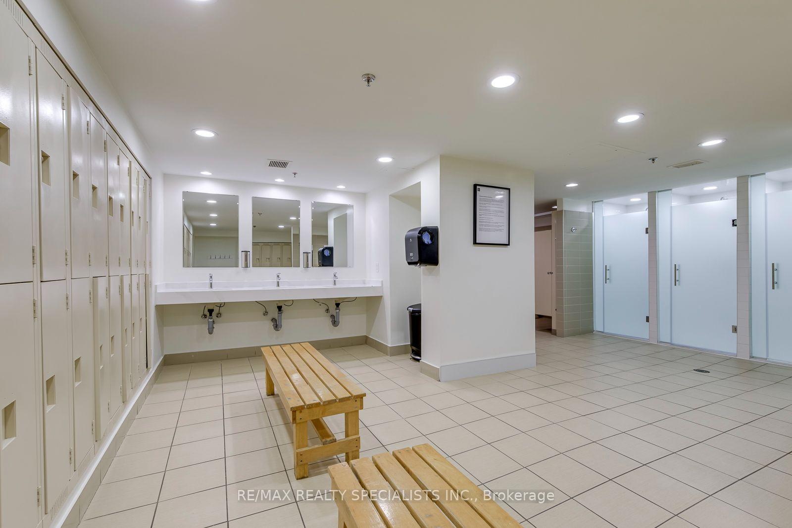 Photo 48 of Unit 212, 2155 Burnhamthorpe Road W, Mississauga, Erin Mills — HOMEH