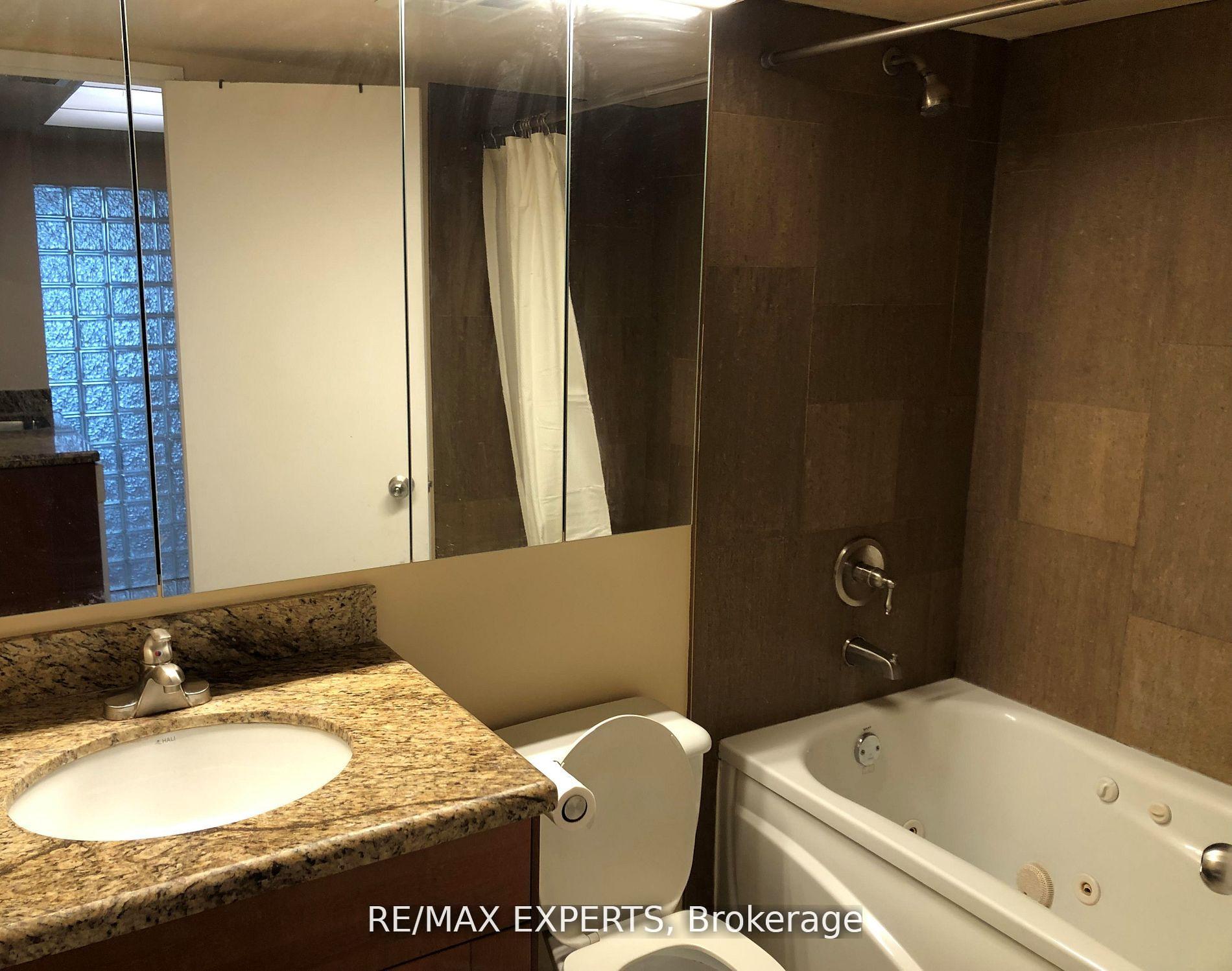 Photo 9 of Unit 2116, 1001 Bay Street, Toronto, Bay Street Corridor — HOMEH