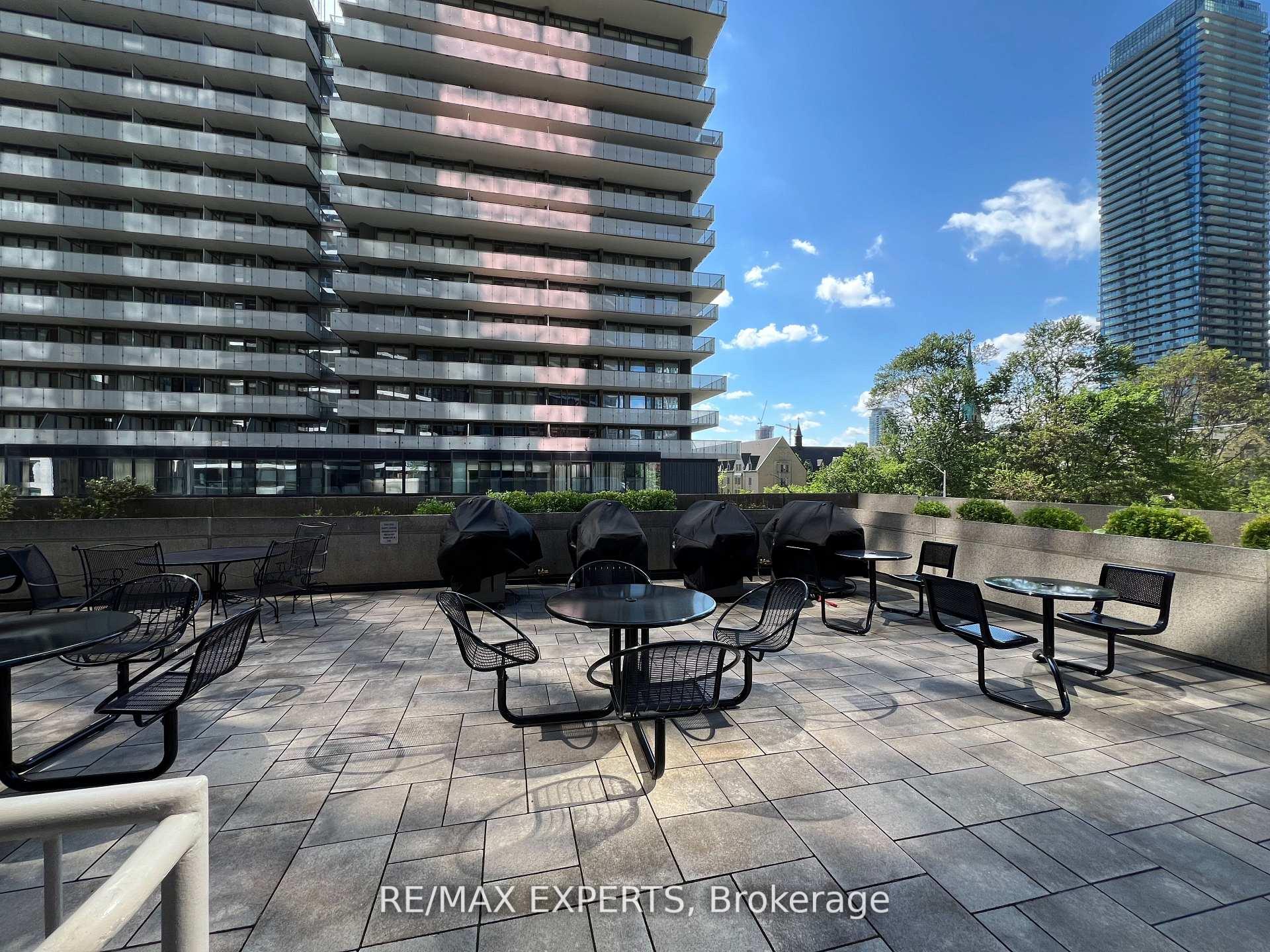 Photo 12 of Unit 2116, 1001 Bay Street, Toronto, Bay Street Corridor — HOMEH