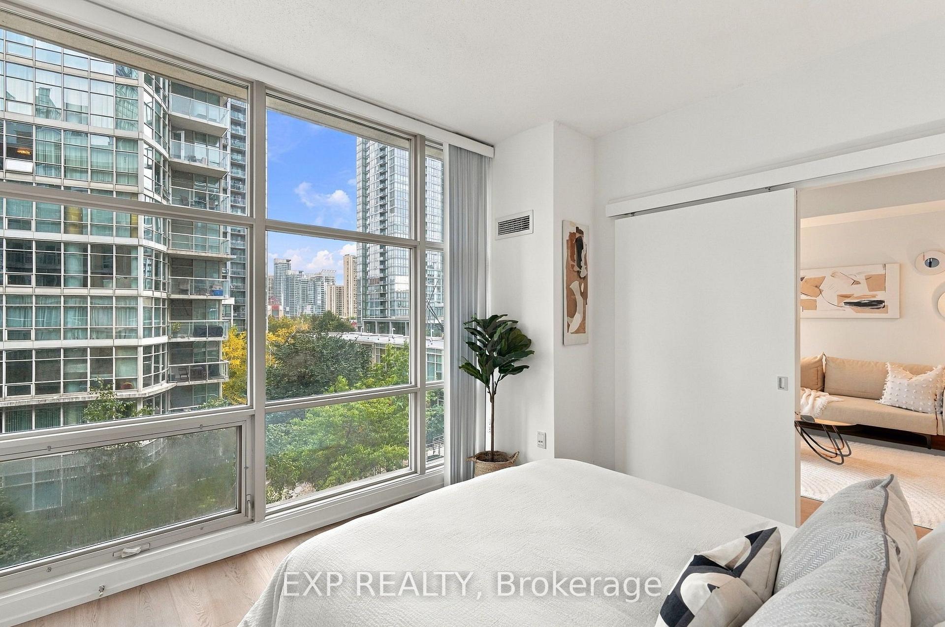 Photo 17 of Unit 301, 9 Spadina Avenue, Toronto, Waterfront Communities — HOMEH