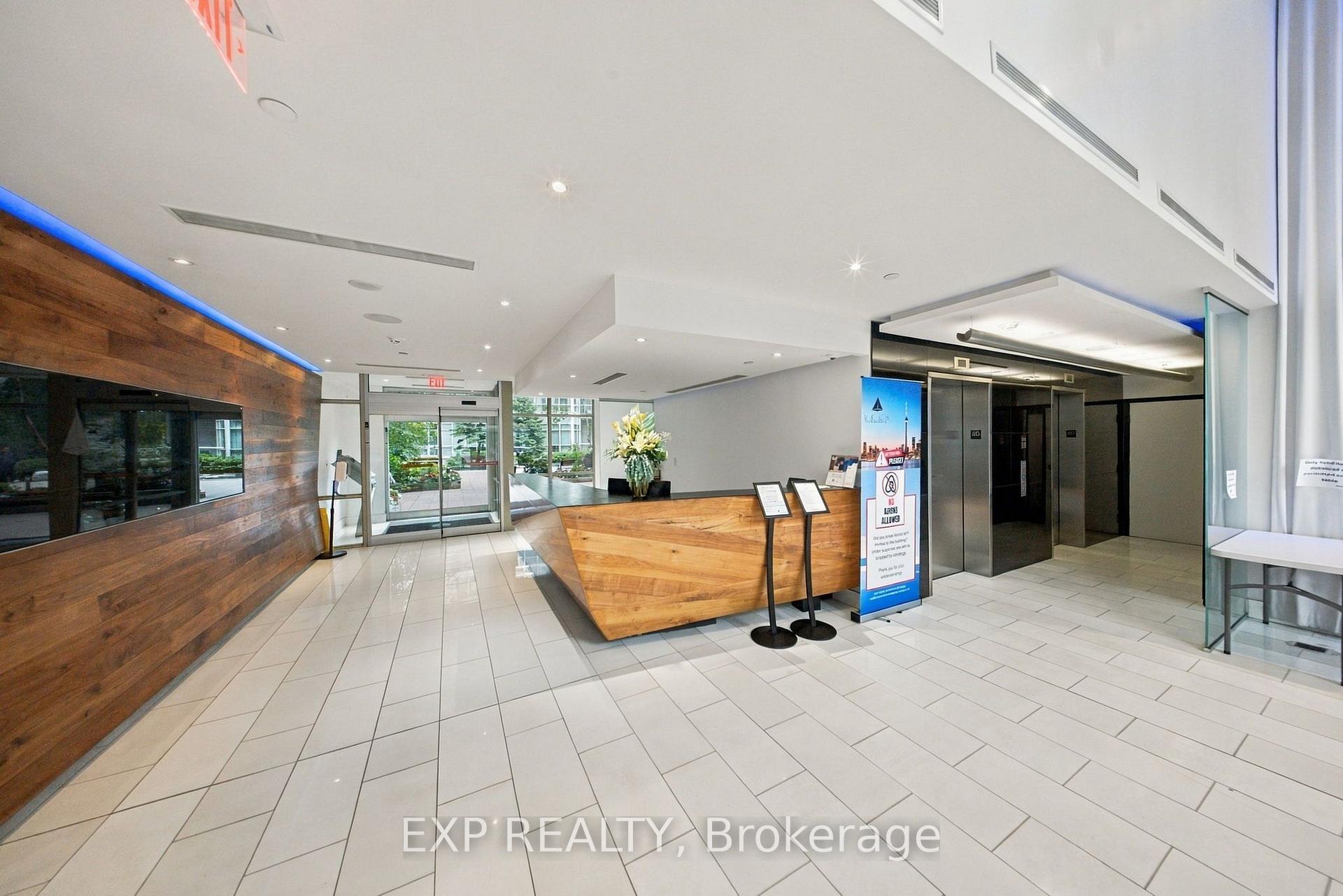 Photo 23 of Unit 301, 9 Spadina Avenue, Toronto, Waterfront Communities — HOMEH