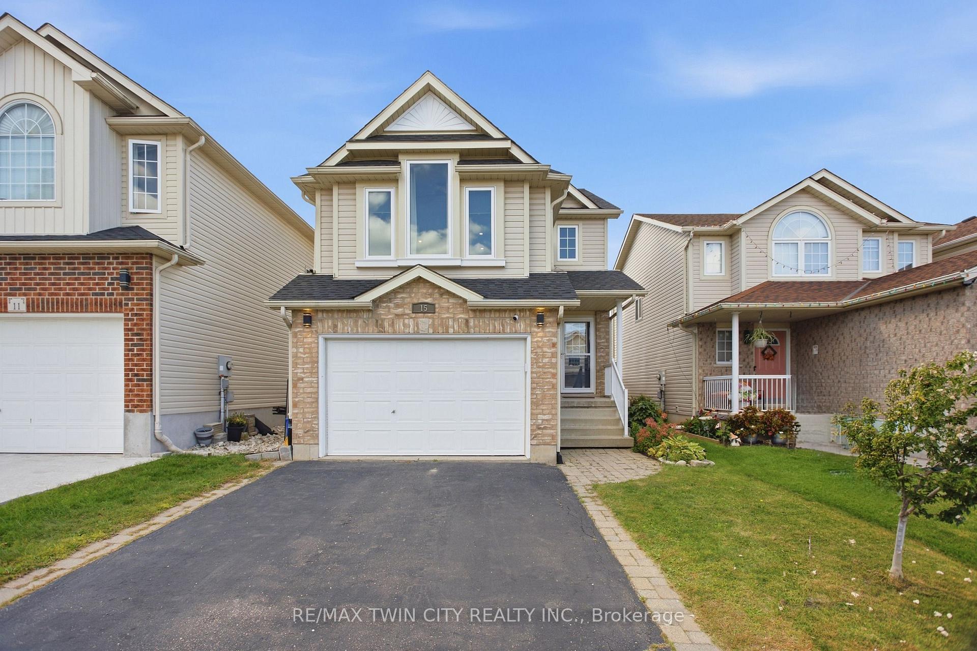 Photo 2 of 15 Cannes Street, Kitchener, Huron Park — HOMEH
