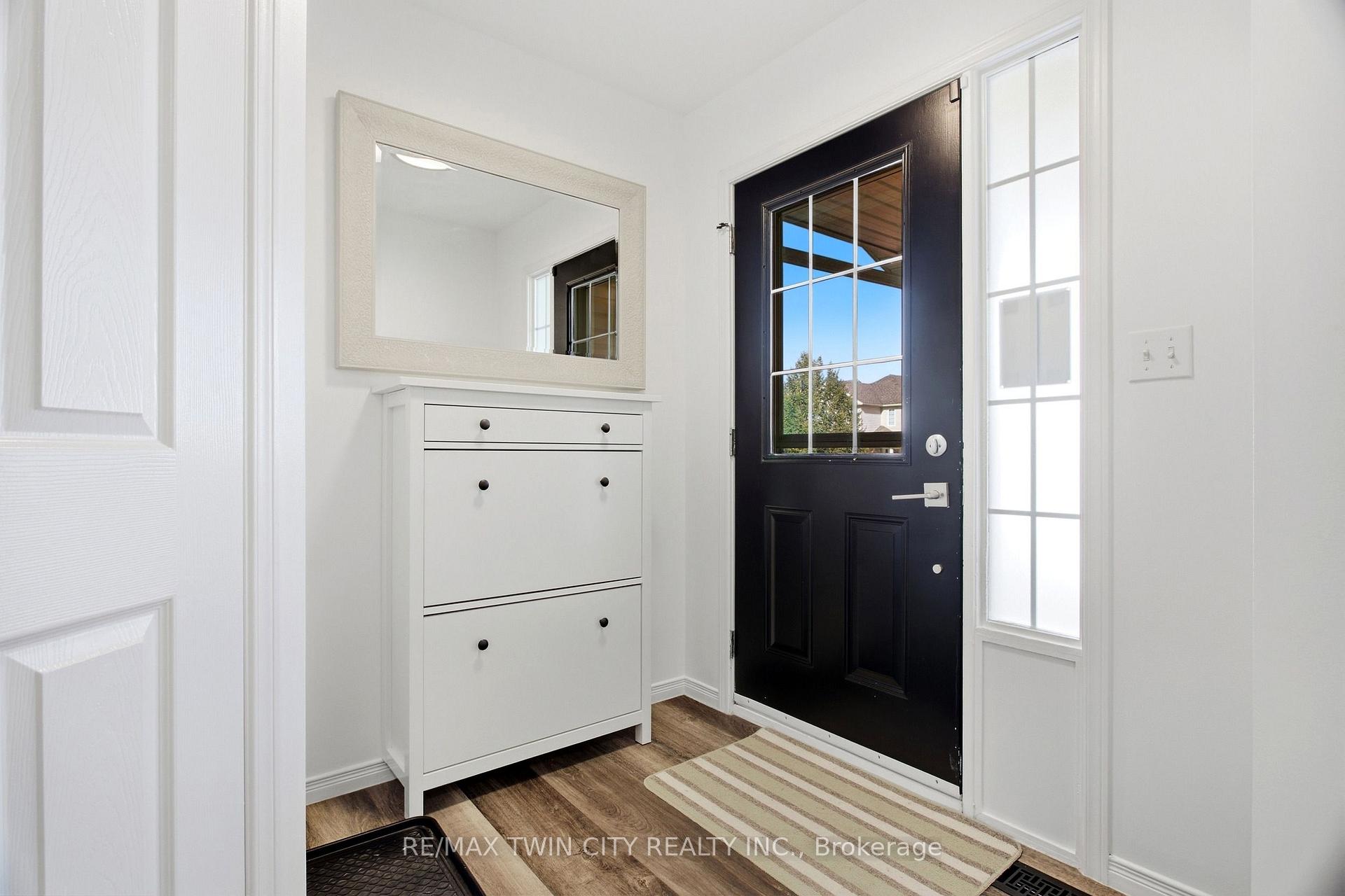Photo 3 of 15 Cannes Street, Kitchener, Huron Park — HOMEH