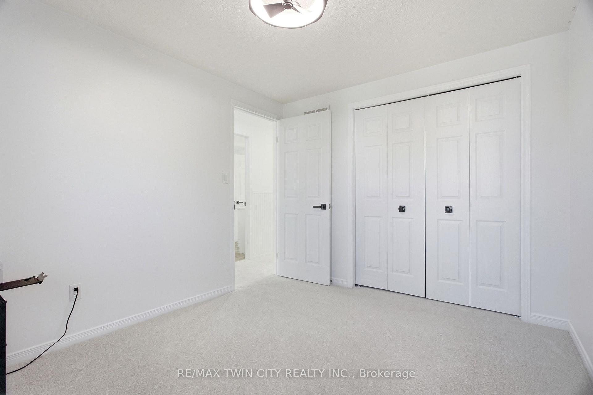 Photo 38 of 15 Cannes Street, Kitchener, Huron Park — HOMEH