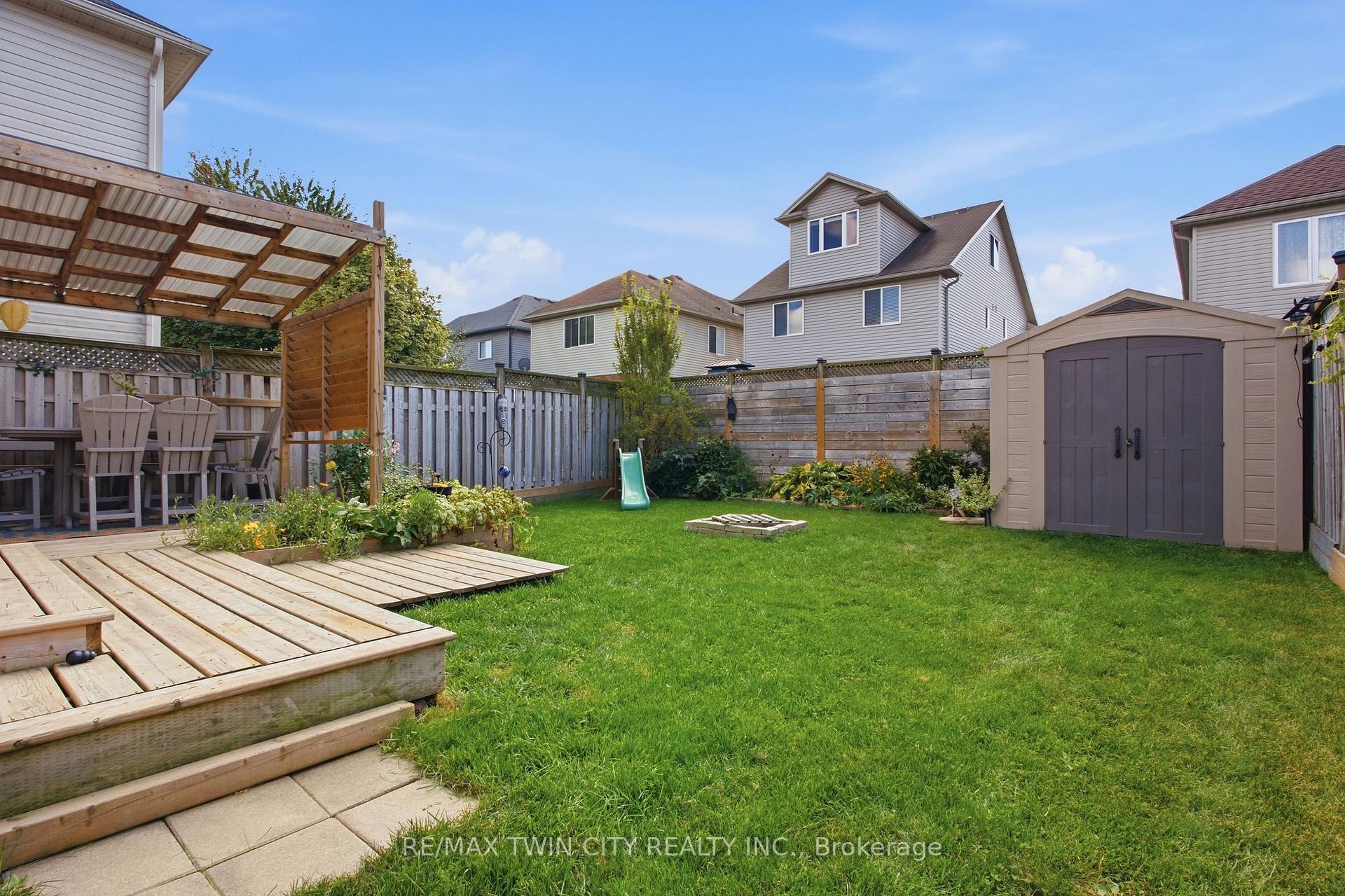 Photo 44 of 15 Cannes Street, Kitchener, Huron Park — HOMEH