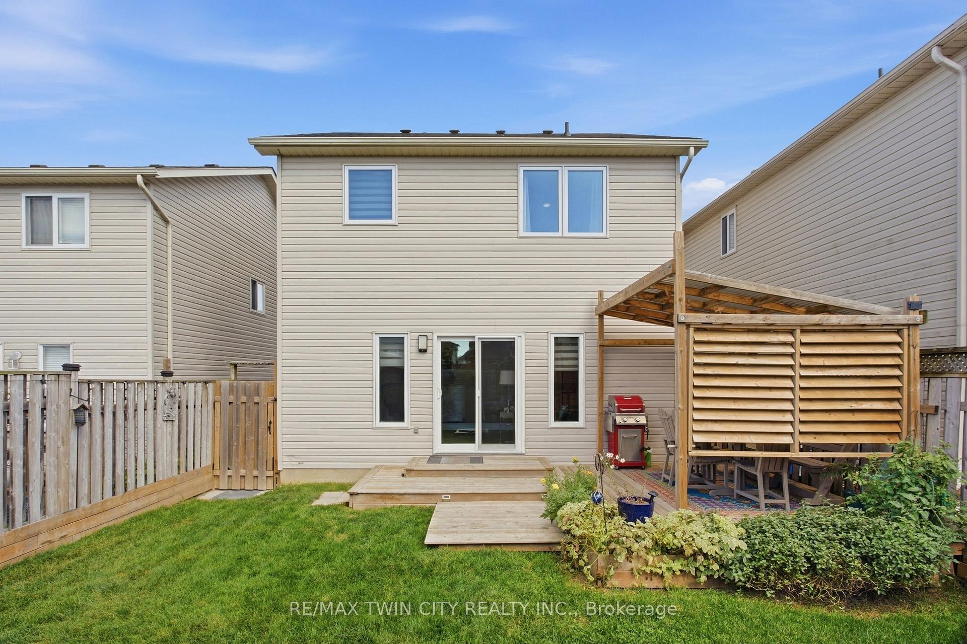 Photo 49 of 15 Cannes Street, Kitchener, Huron Park — HOMEH