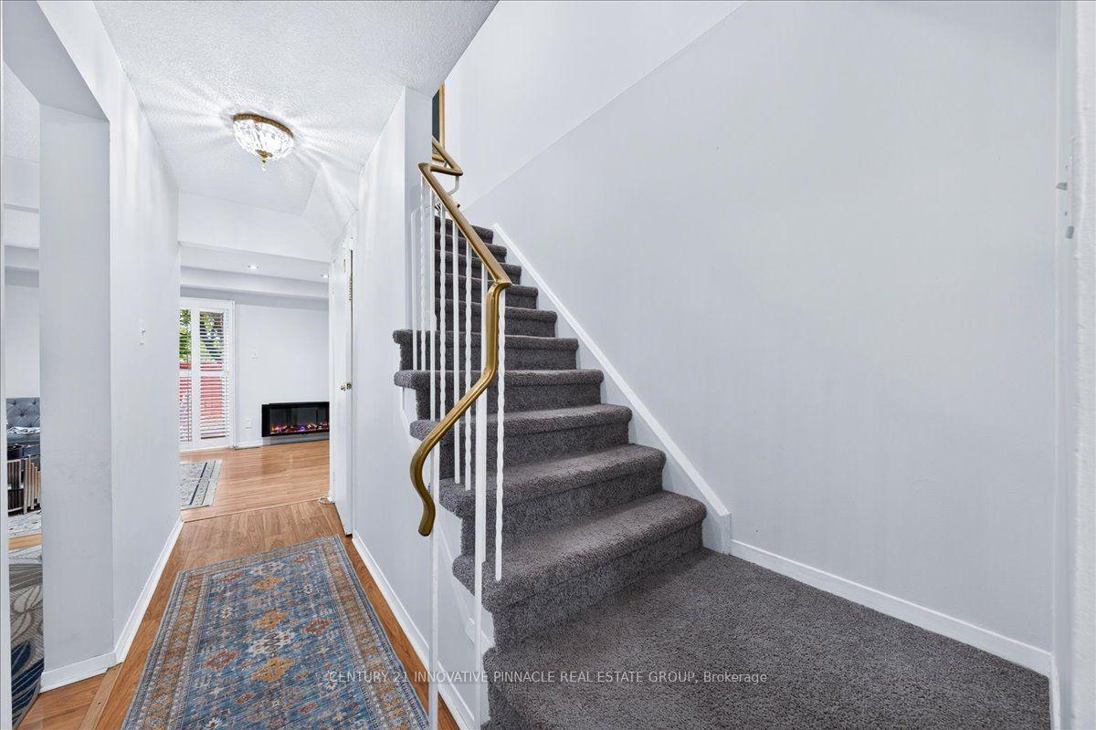 Photo 18 of 82 Pennyhill Drive, Scarborough, Malvern — HOMEH
