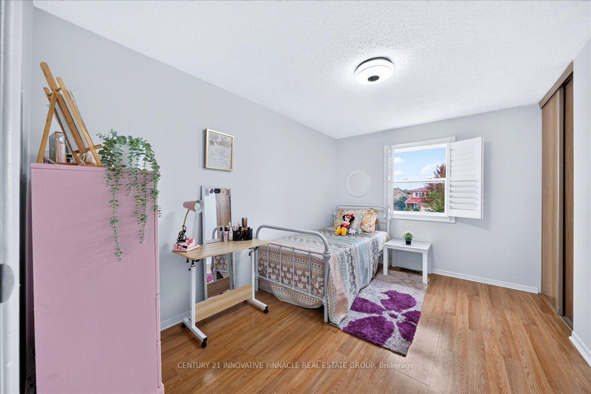 Photo 26 of 82 Pennyhill Drive, Scarborough, Malvern — HOMEH