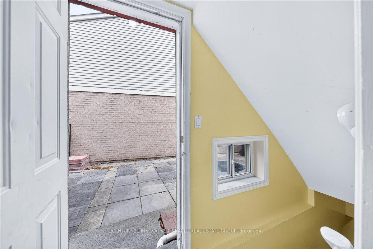 Photo 31 of 82 Pennyhill Drive, Scarborough, Malvern — HOMEH