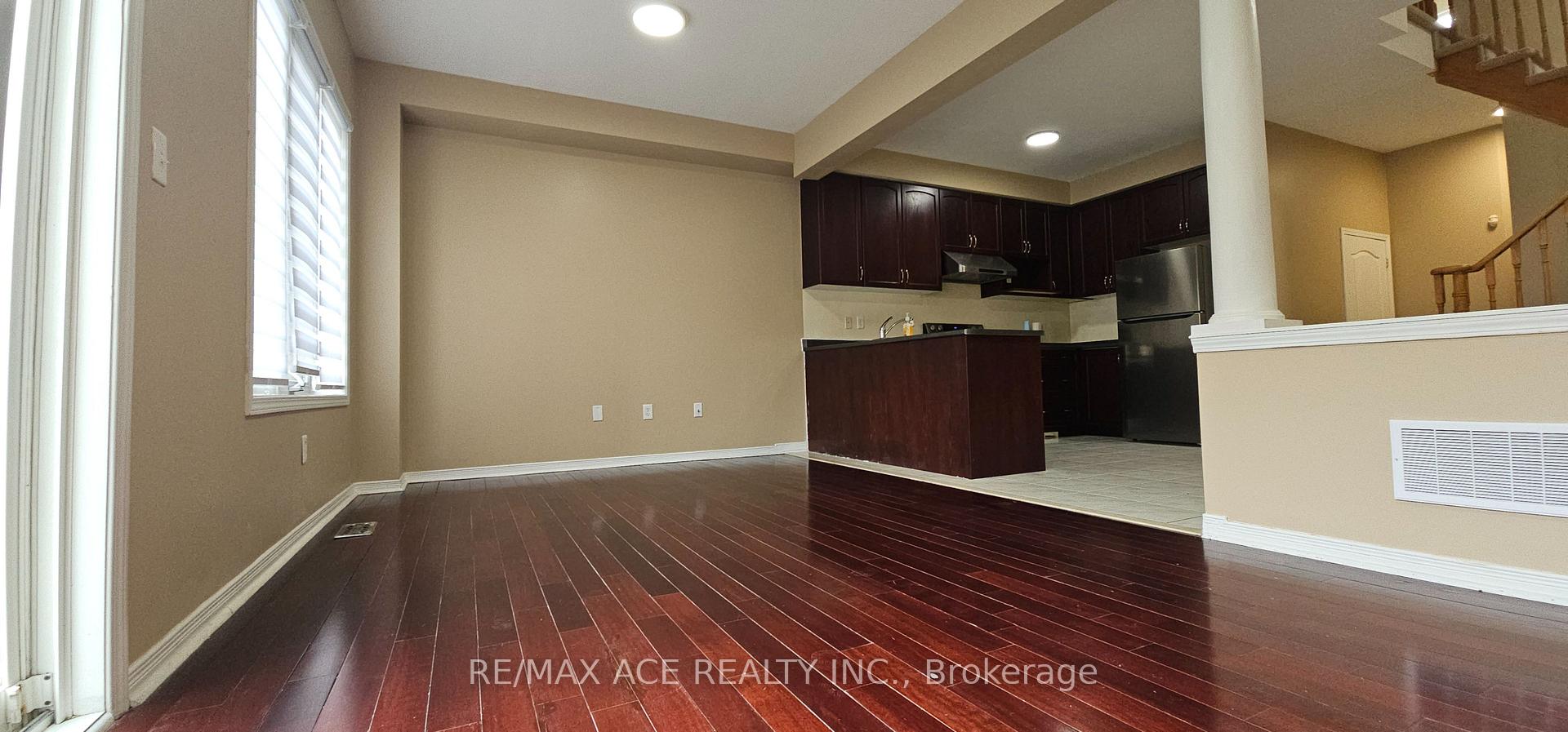 Photo 14 of 46 Ralph Chalmers Avenue, Markham, Wismer — HOMEH