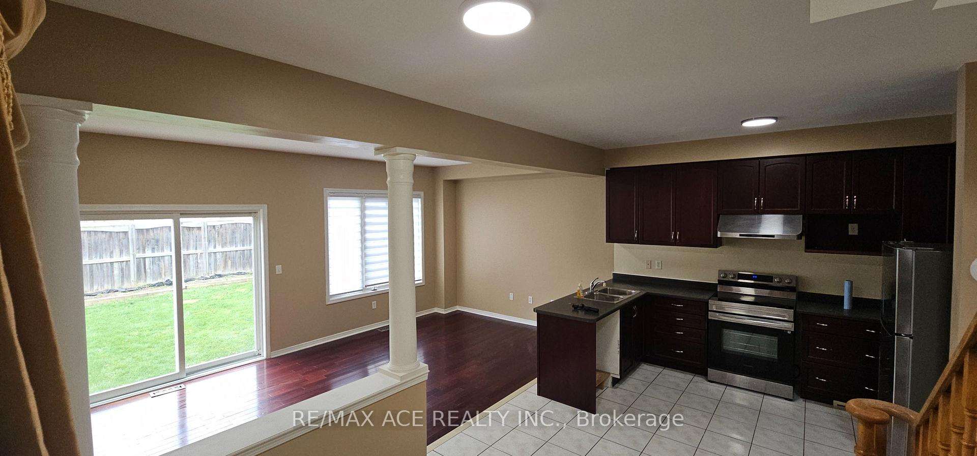 Photo 16 of 46 Ralph Chalmers Avenue, Markham, Wismer — HOMEH
