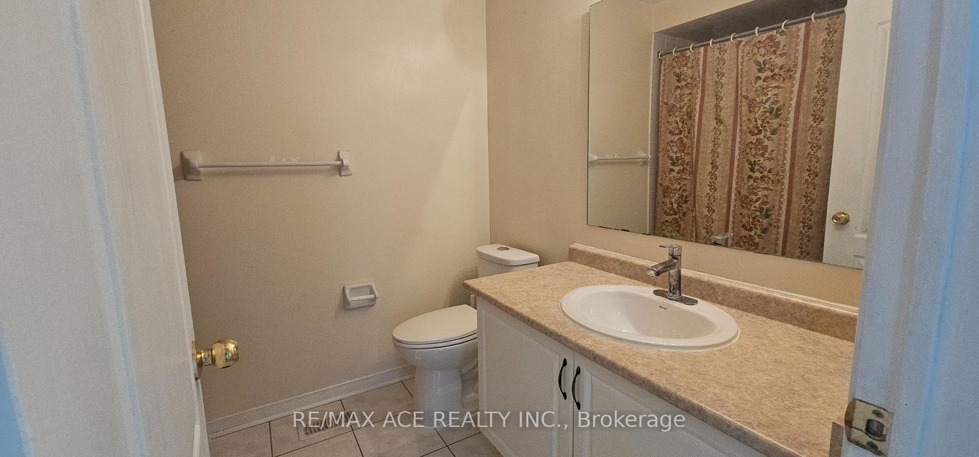 Photo 25 of 46 Ralph Chalmers Avenue, Markham, Wismer — HOMEH
