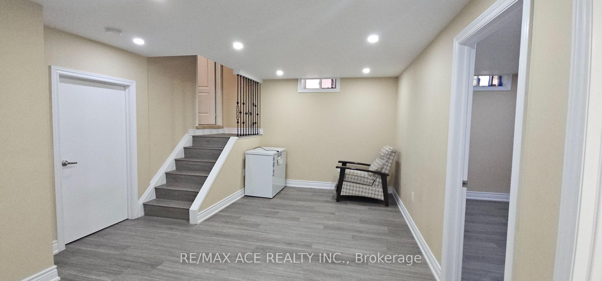 Photo 33 of 46 Ralph Chalmers Avenue, Markham, Wismer — HOMEH