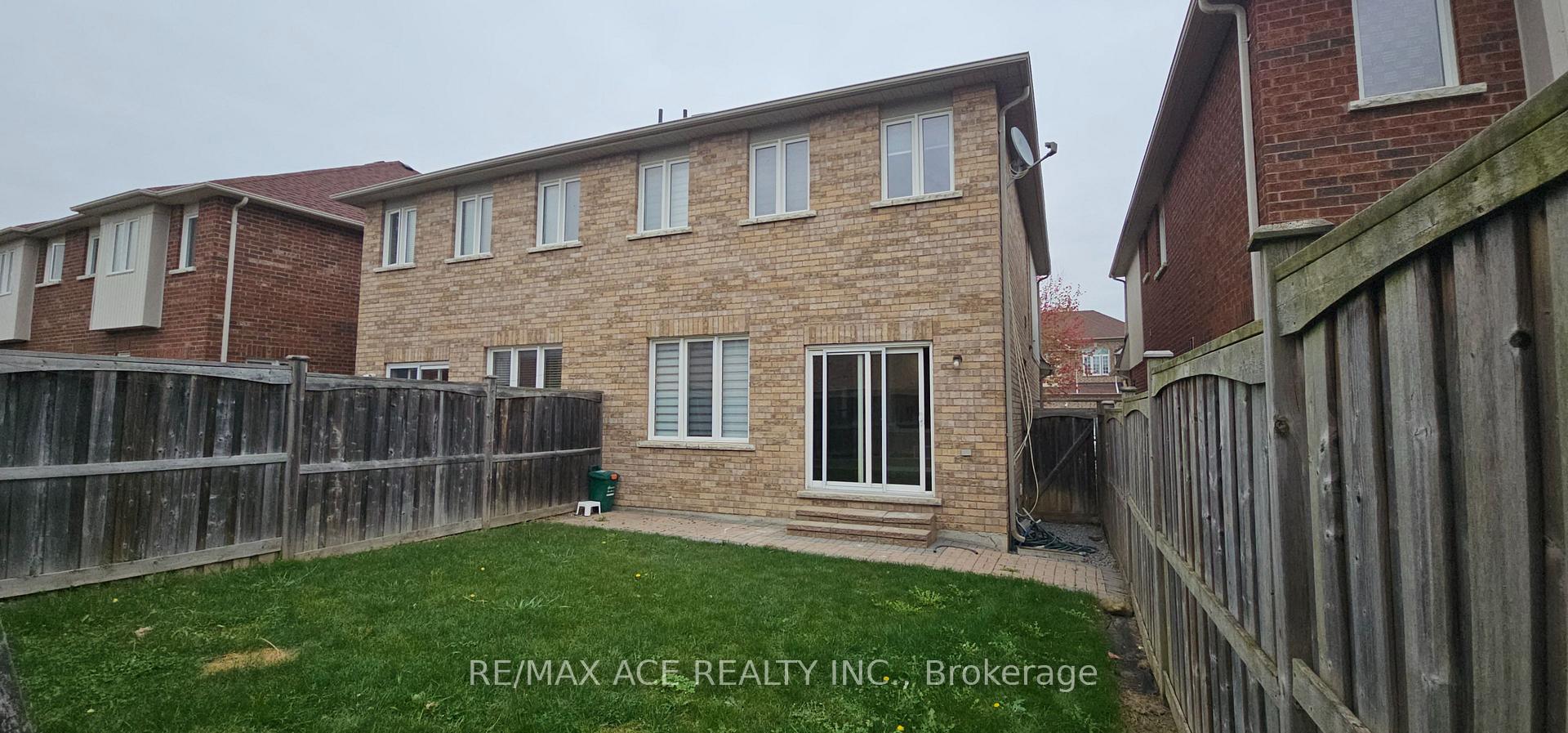 Photo 37 of 46 Ralph Chalmers Avenue, Markham, Wismer — HOMEH