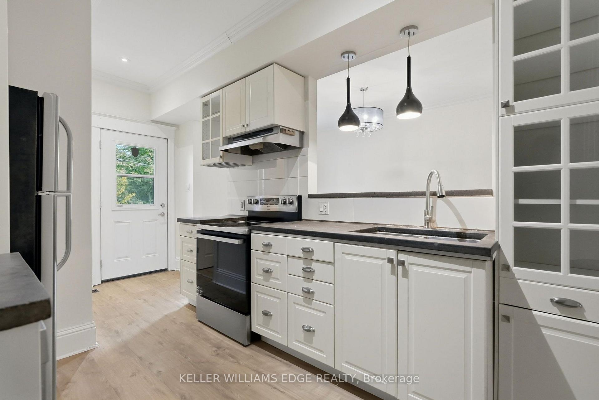 Photo 15 of 60 Stirton Street, Hamilton, Gibson — HOMEH