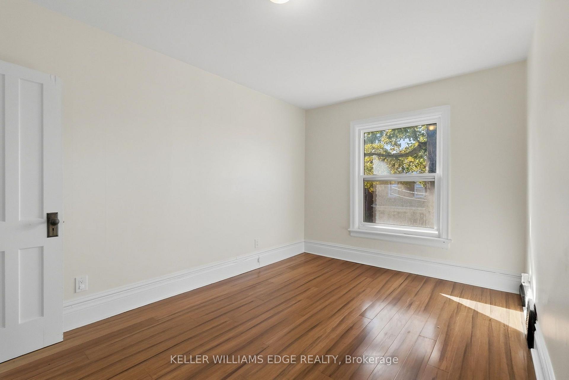 Photo 21 of 60 Stirton Street, Hamilton, Gibson — HOMEH