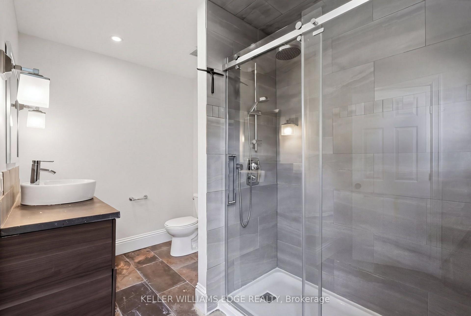Photo 27 of 60 Stirton Street, Hamilton, Gibson — HOMEH