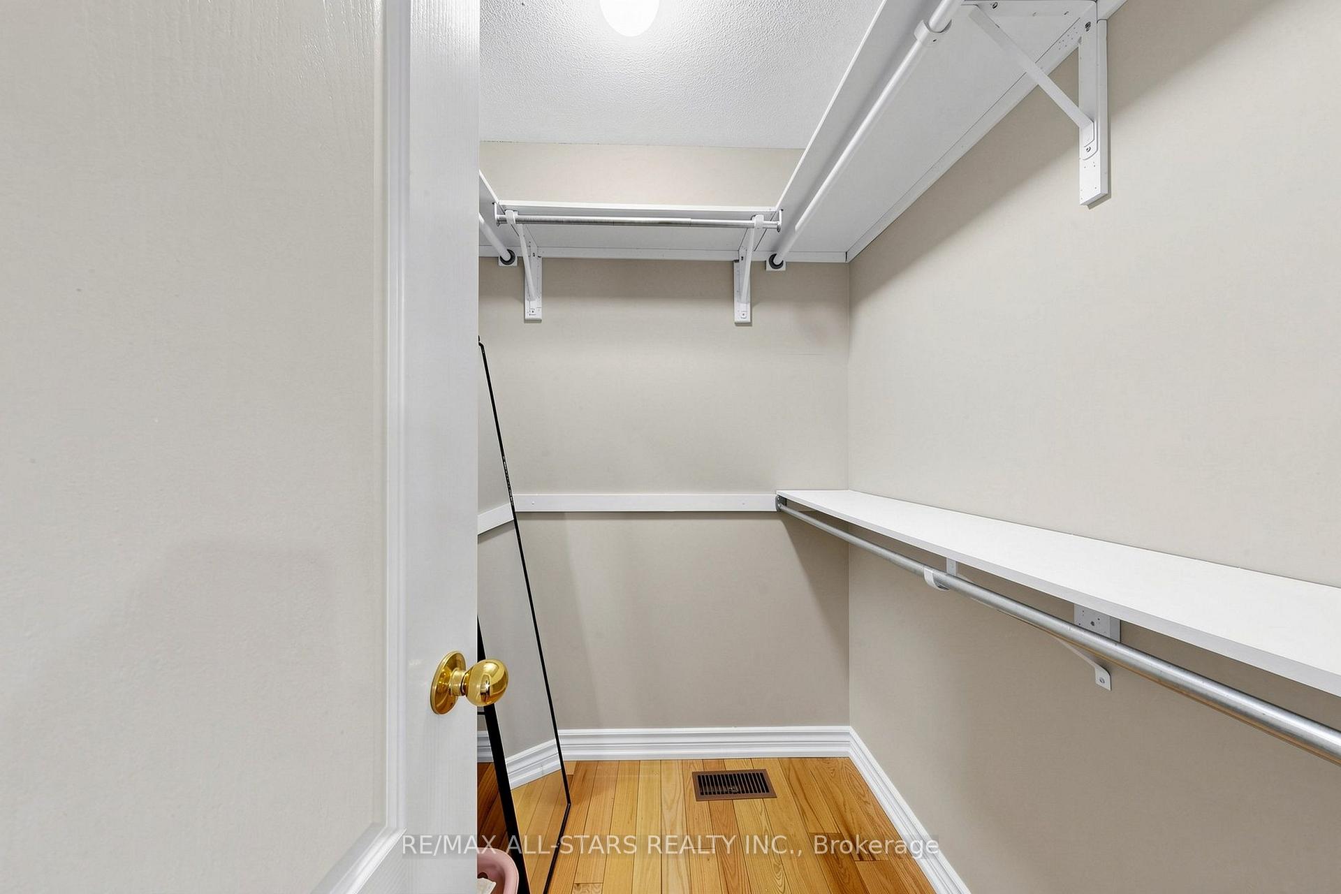 Photo 16 of 13 Boulderbrook Drive, Scarborough, Rouge — HOMEH