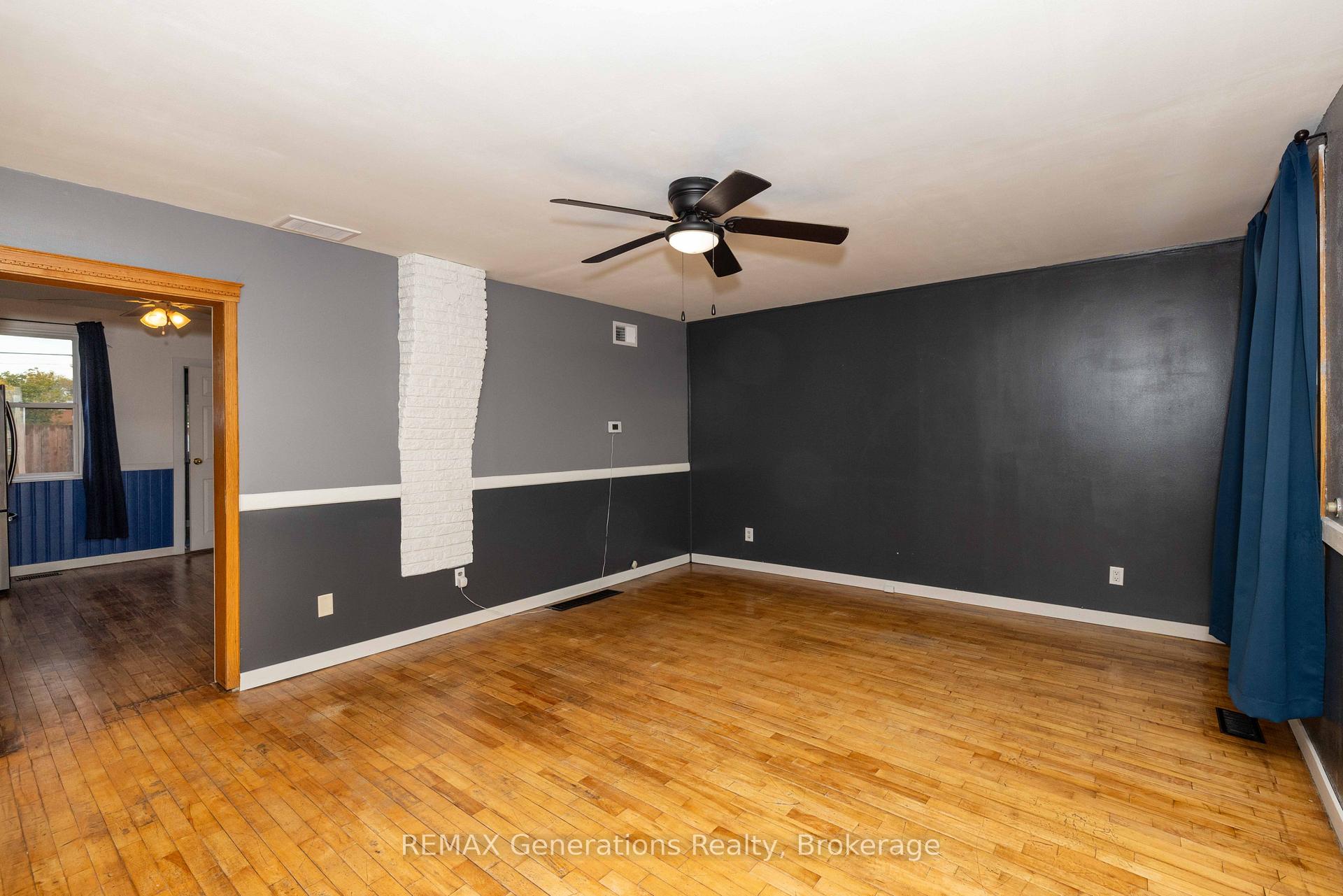 Photo 3 of 1021 Alexandra Street, Thunder Bay, East End — HOMEH
