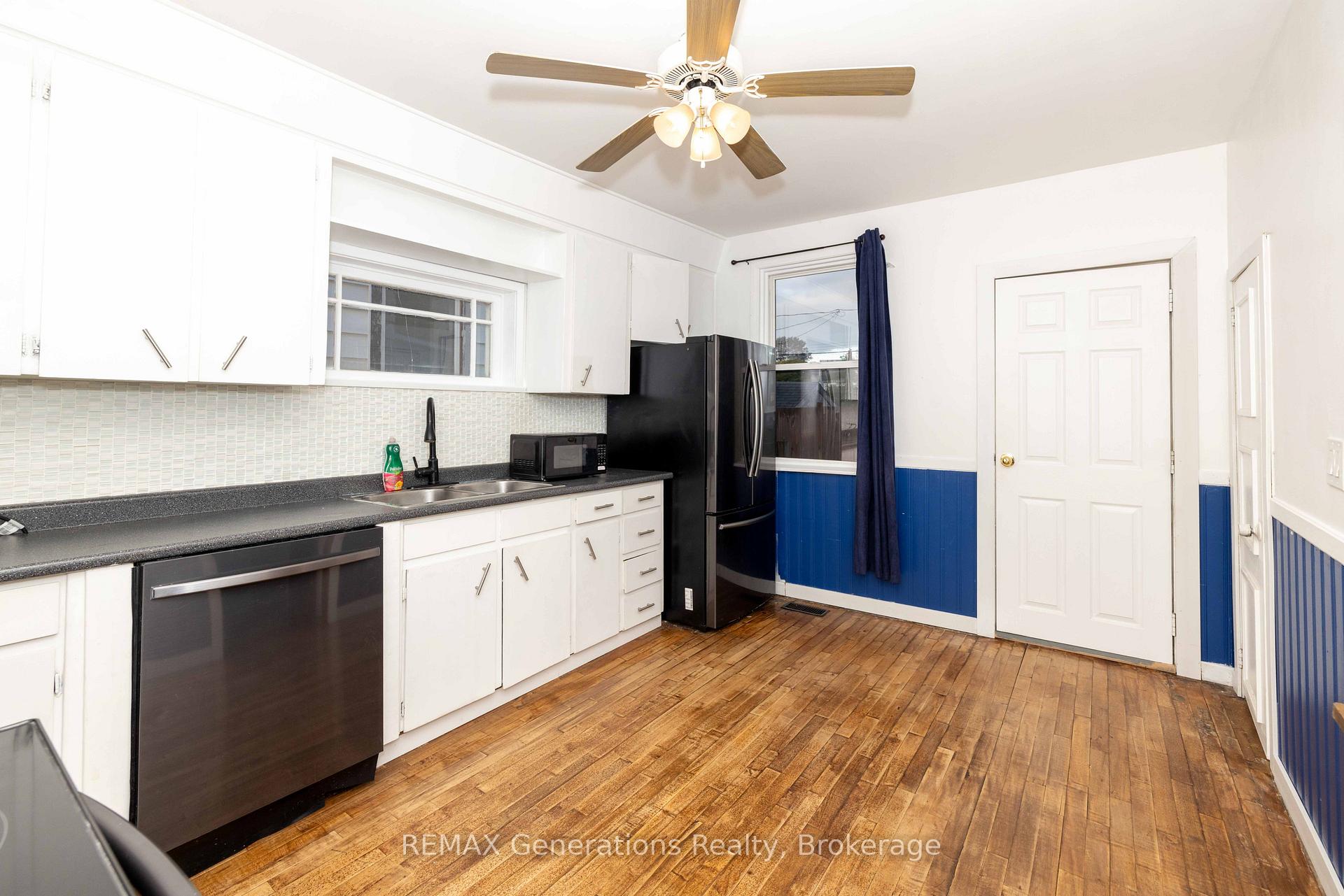 Photo 7 of 1021 Alexandra Street, Thunder Bay, East End — HOMEH