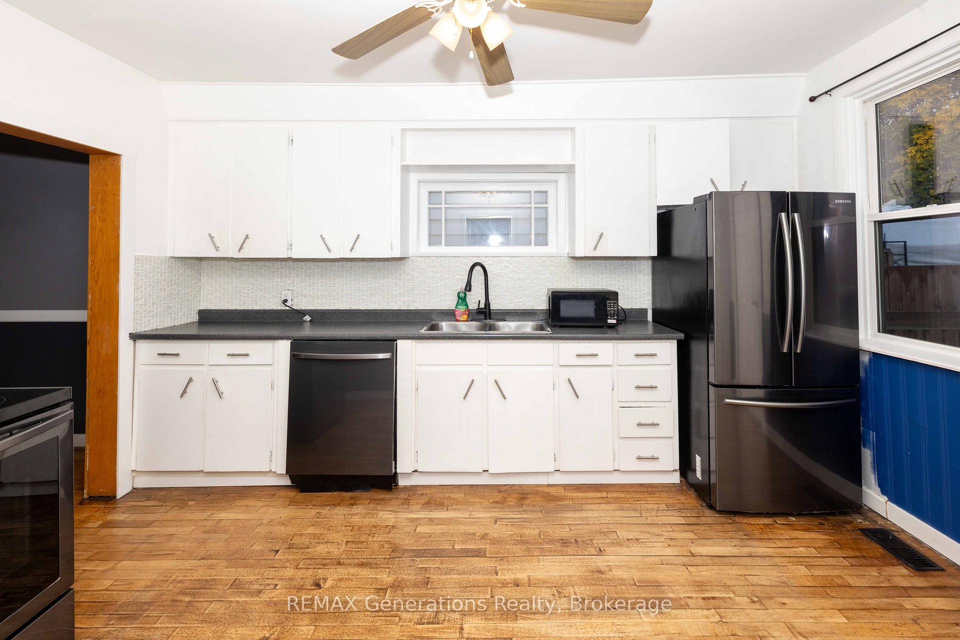 Photo 8 of 1021 Alexandra Street, Thunder Bay, East End — HOMEH