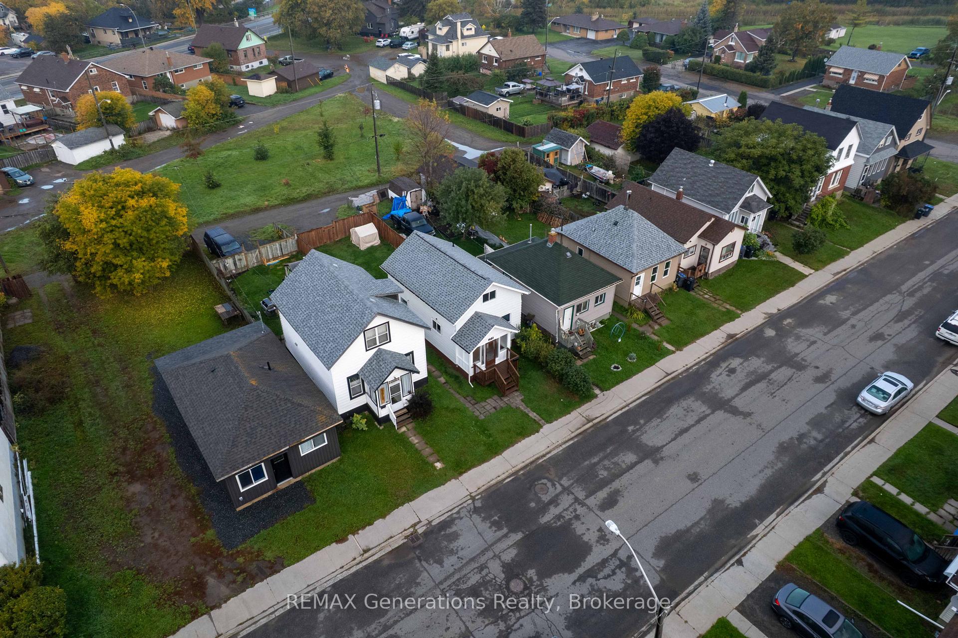 Photo 18 of 1021 Alexandra Street, Thunder Bay, East End — HOMEH