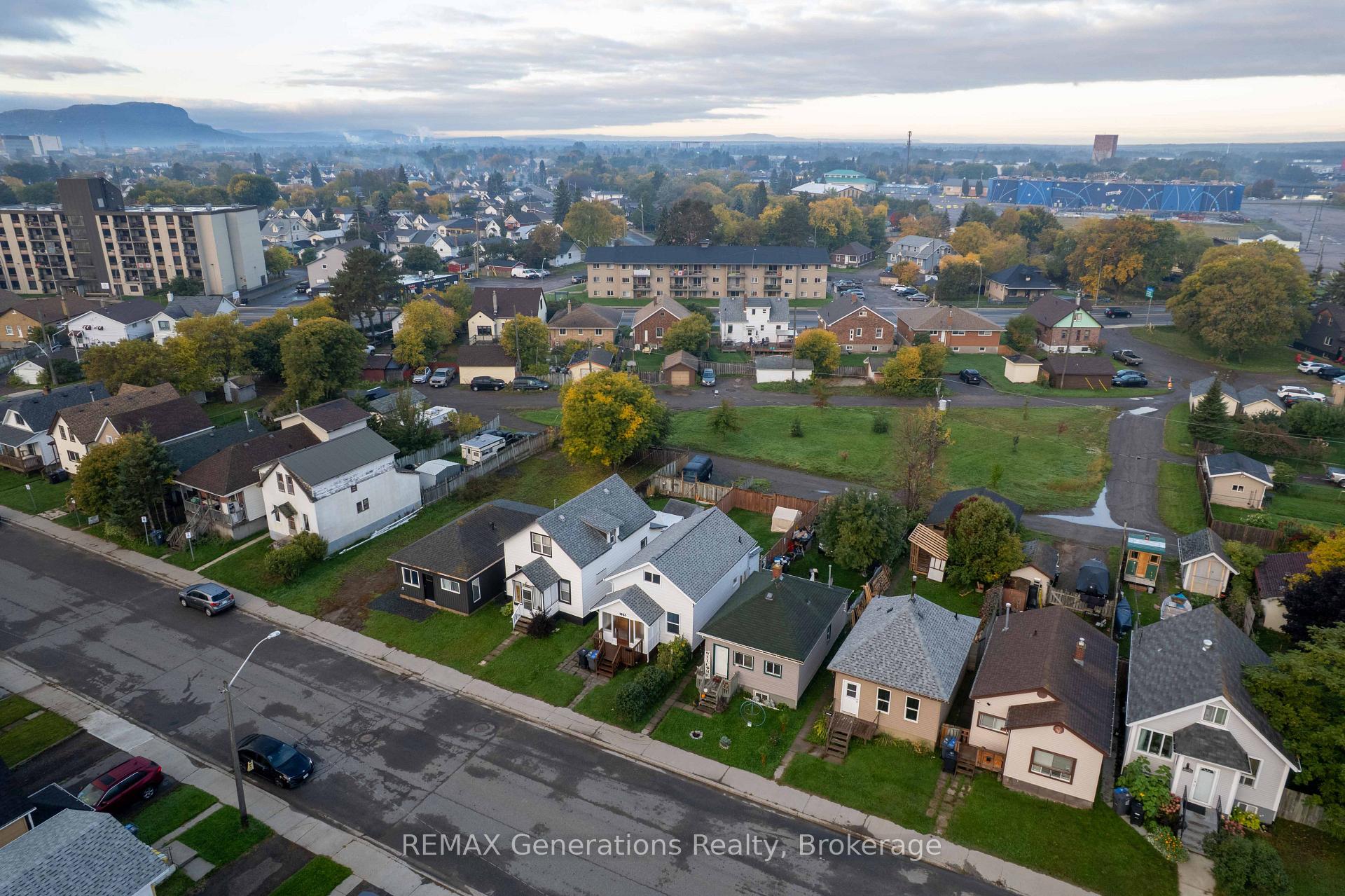 Photo 22 of 1021 Alexandra Street, Thunder Bay, East End — HOMEH