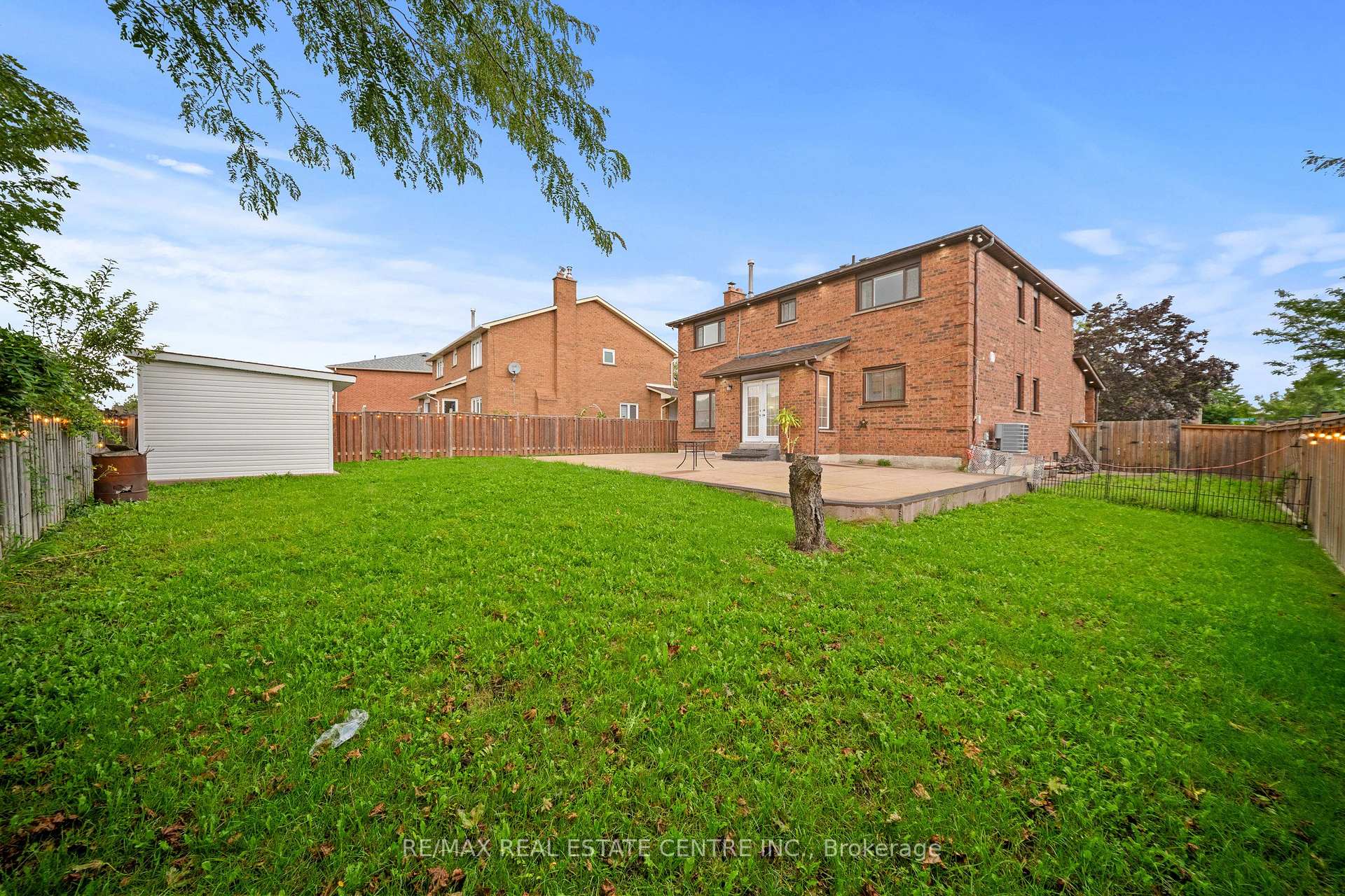Photo 38 of 2 Hollyburn Court, Vaughan, West Woodbridge — HOMEH