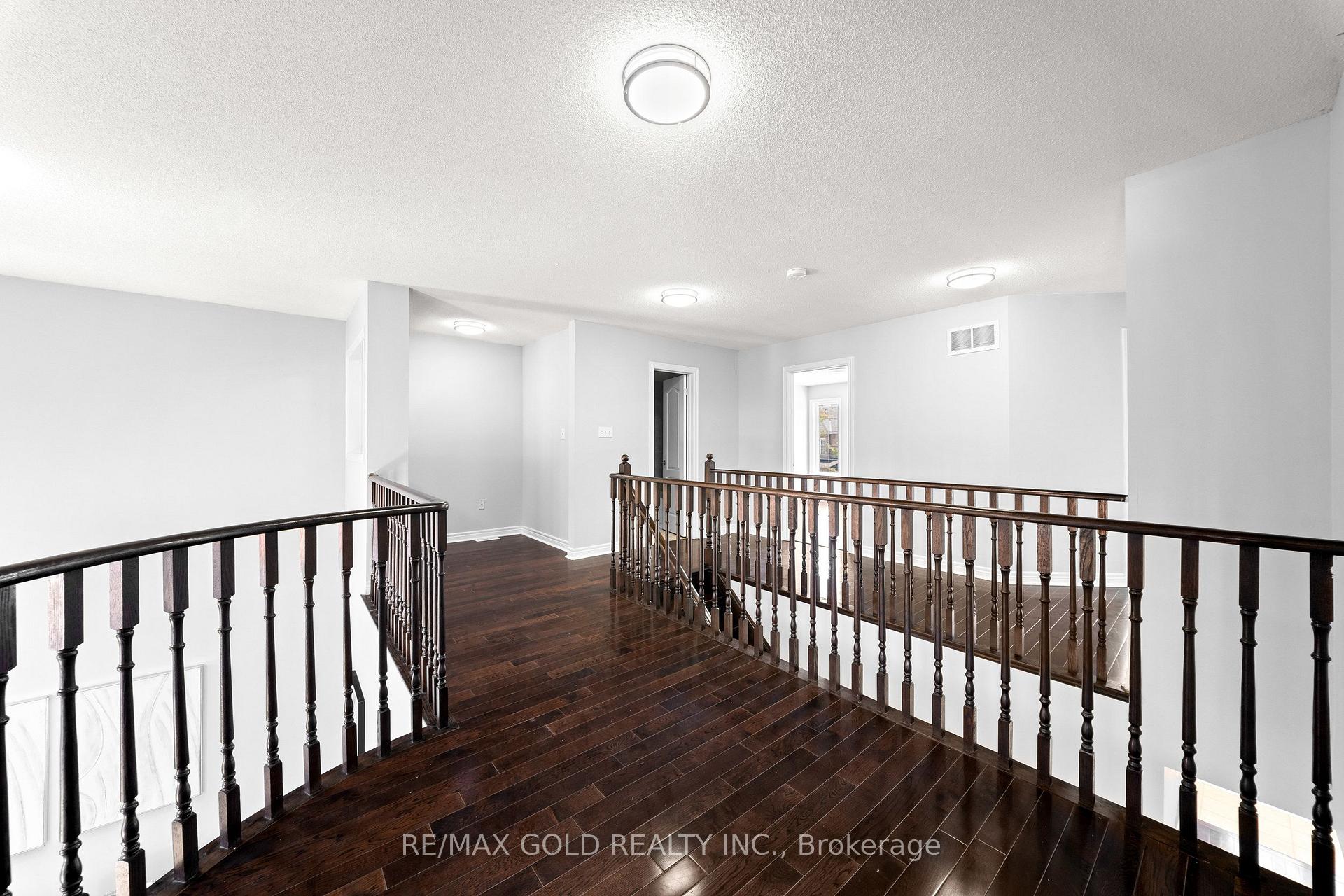 Photo 24 of 54 Blazing Star Drive, Brampton, Sandringham-Wellington — HOMEH